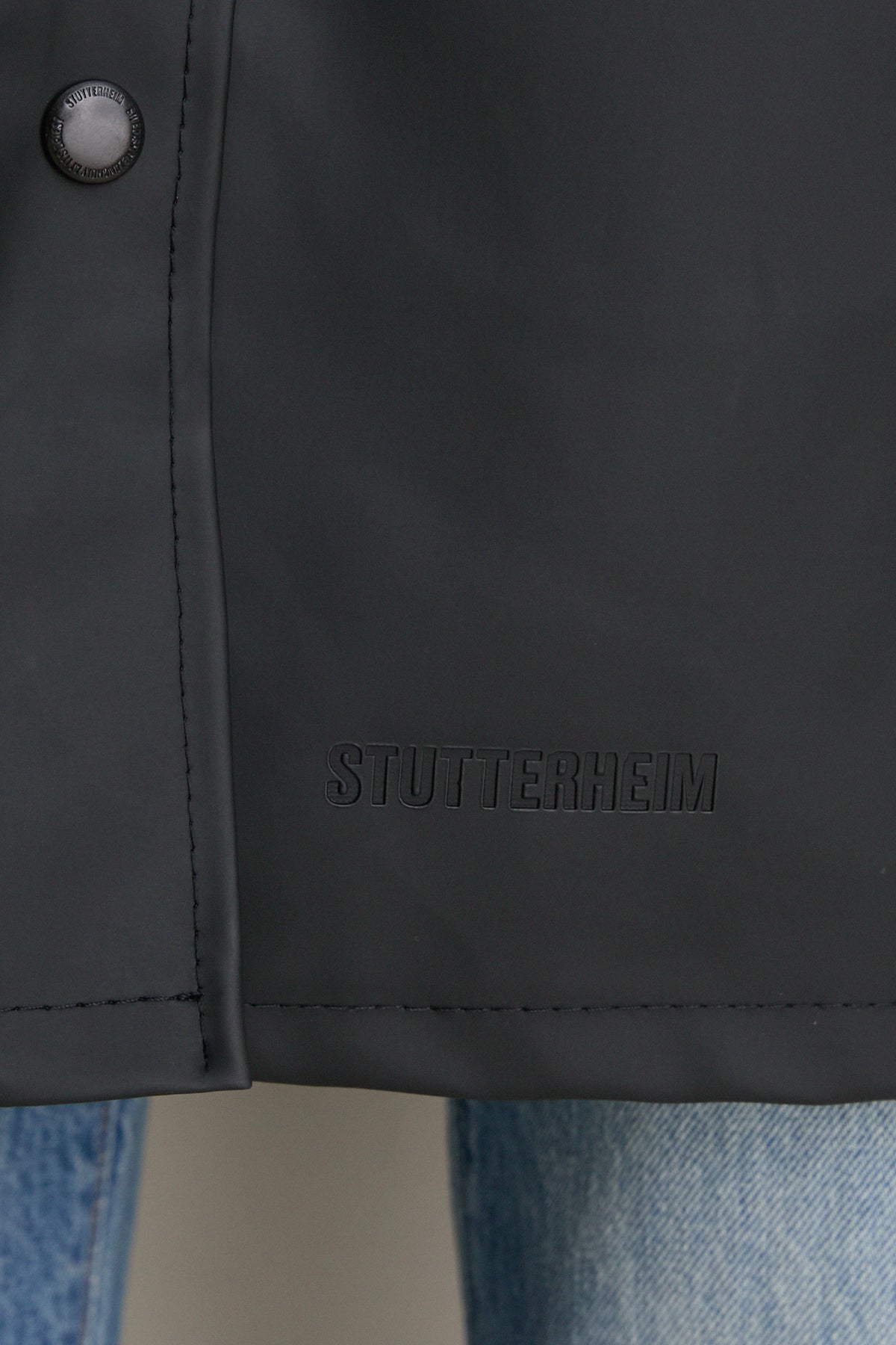 Black Mosebacke Raincoat