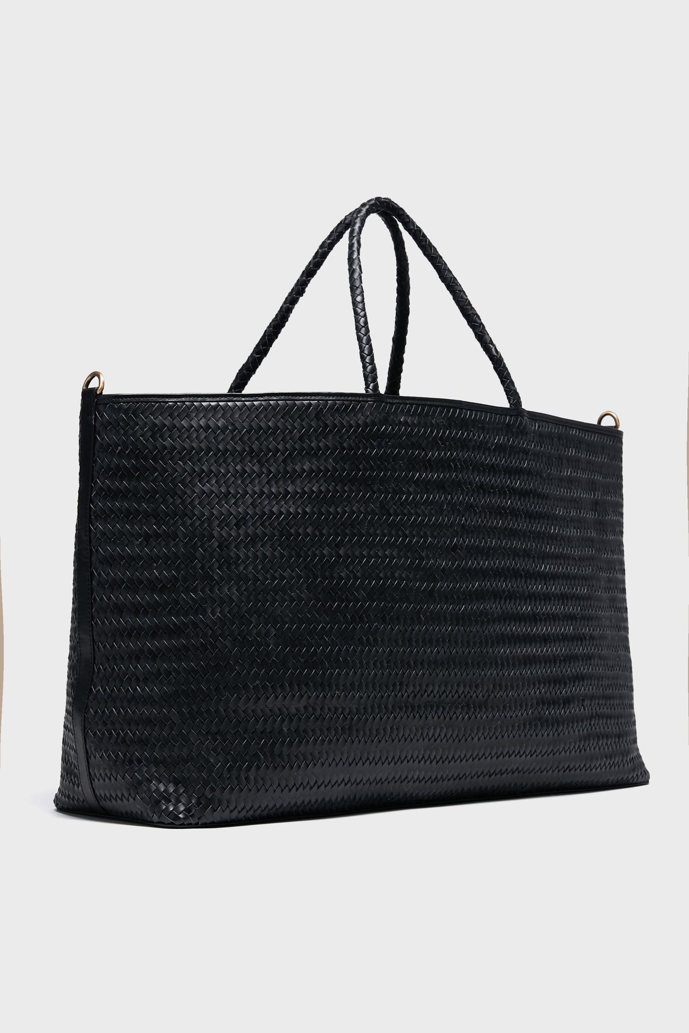 Black Le Traveler