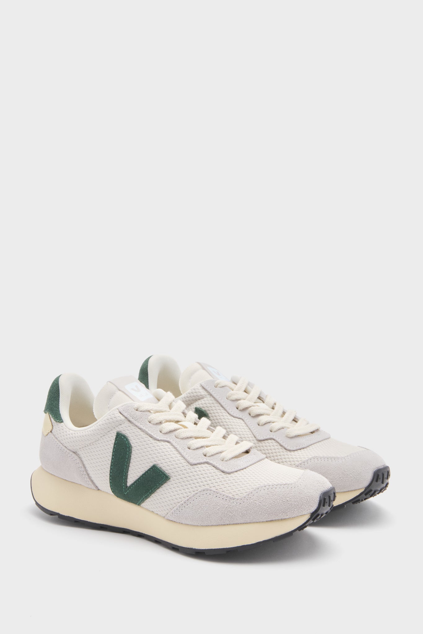 Natural Cyprus Paulistana Sneakers