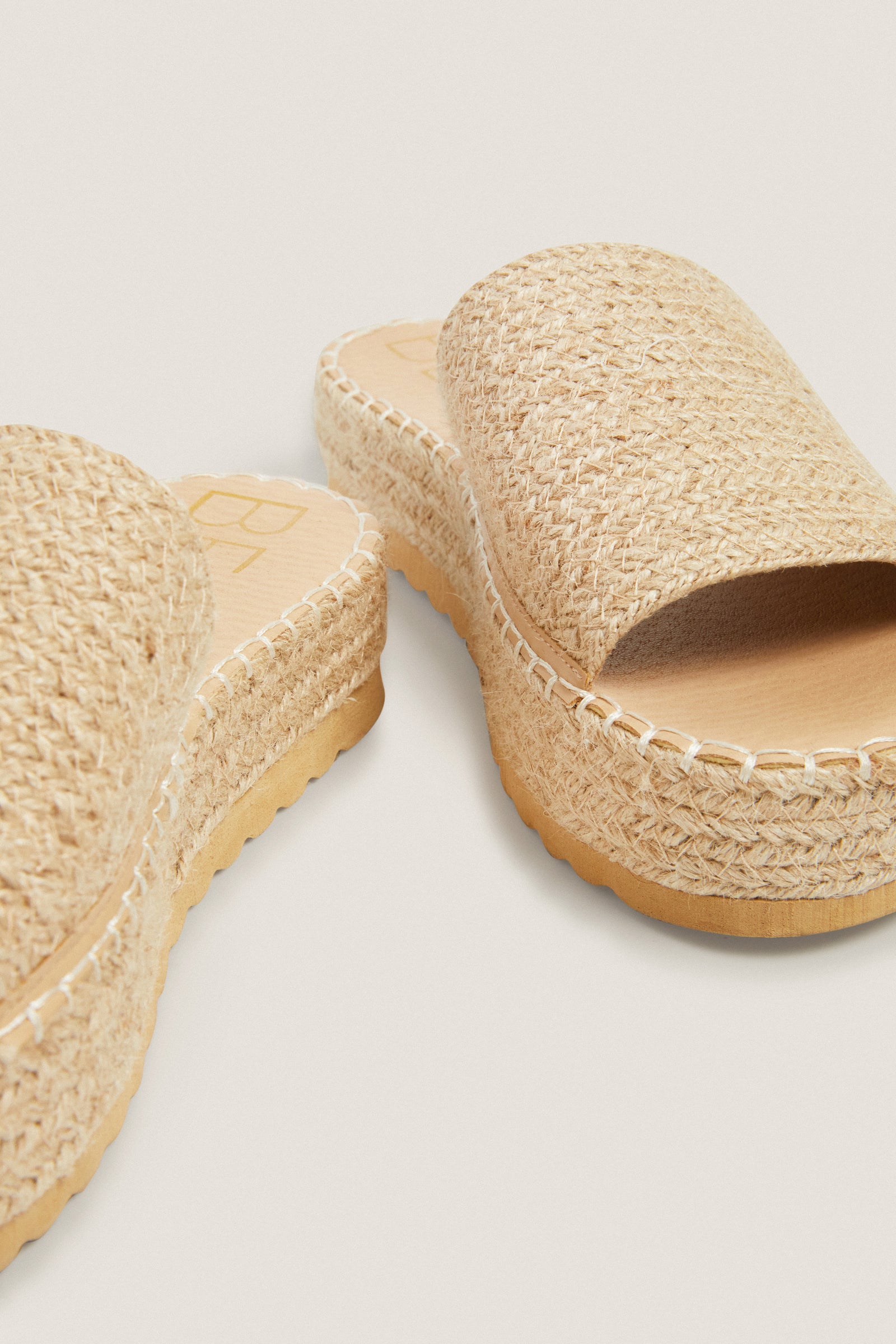Natural Del Mar Sandals
