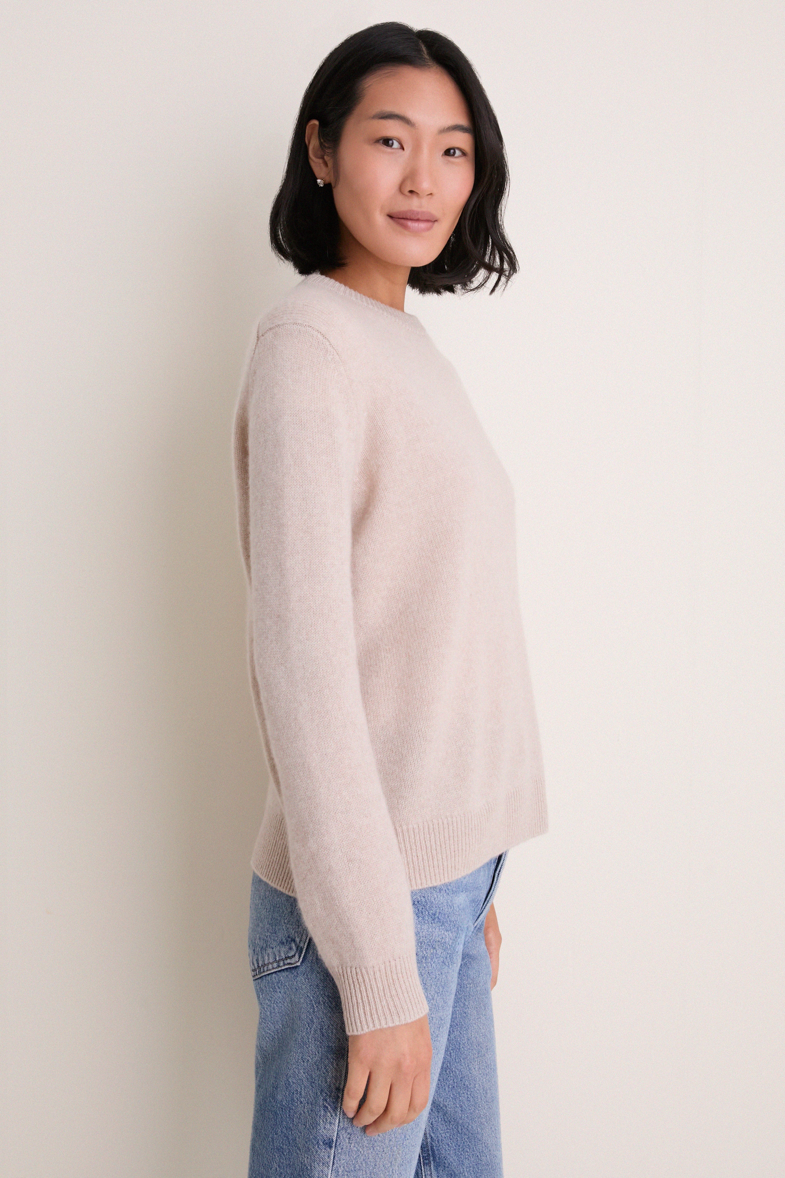 Sandstone Cashmere Bodie Boyfriend Crewneck