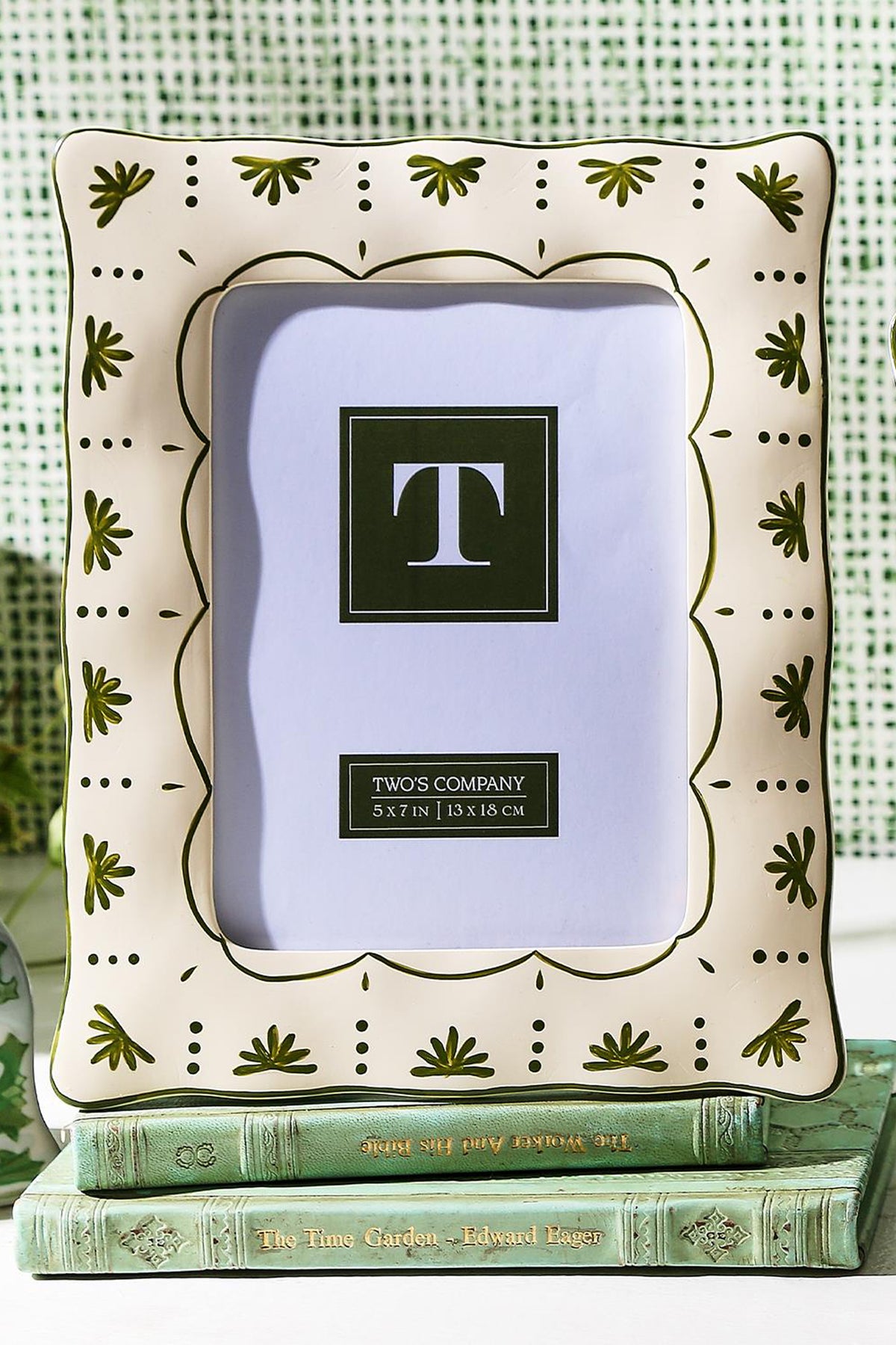Sculpt and Scallop Hand-Painted 5x7 Photo Frame Assorted 3 Designs