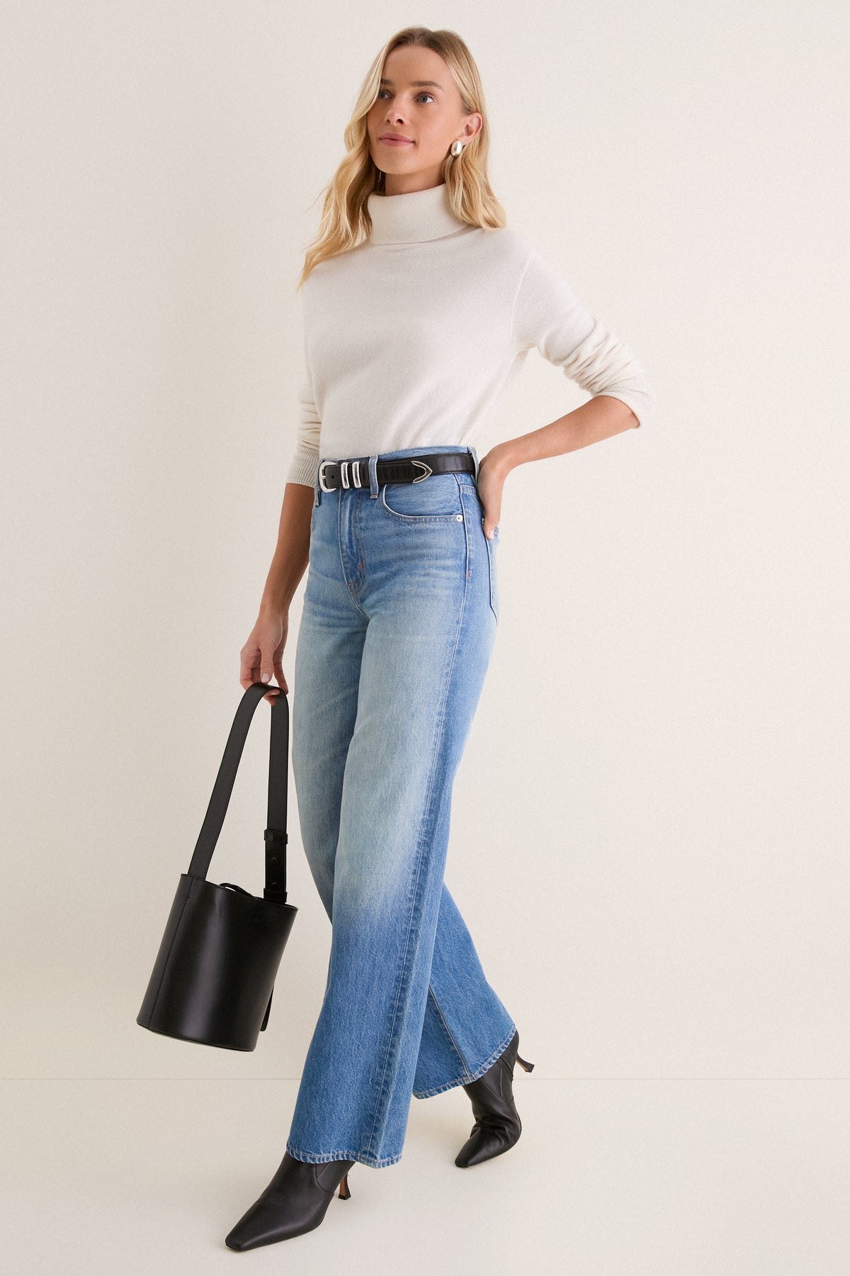 Ivory Cashmere Evelyn Turtleneck