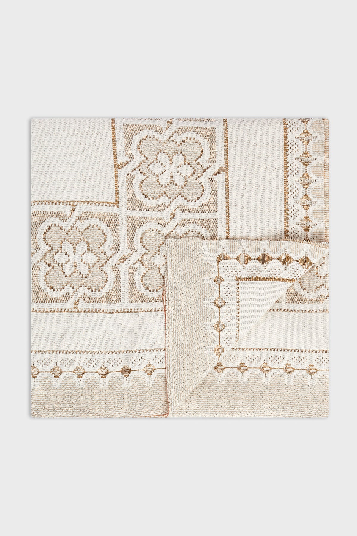 Lacey Medium Tablecloth