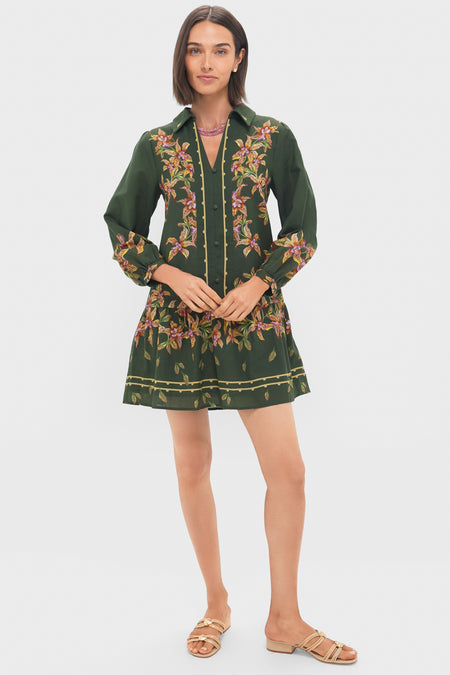 Hunter Lilly Porter Mini Dress features a classic V-neckline and colorful botanical motif, effortlessly blending fun and high-end style for any occasion.