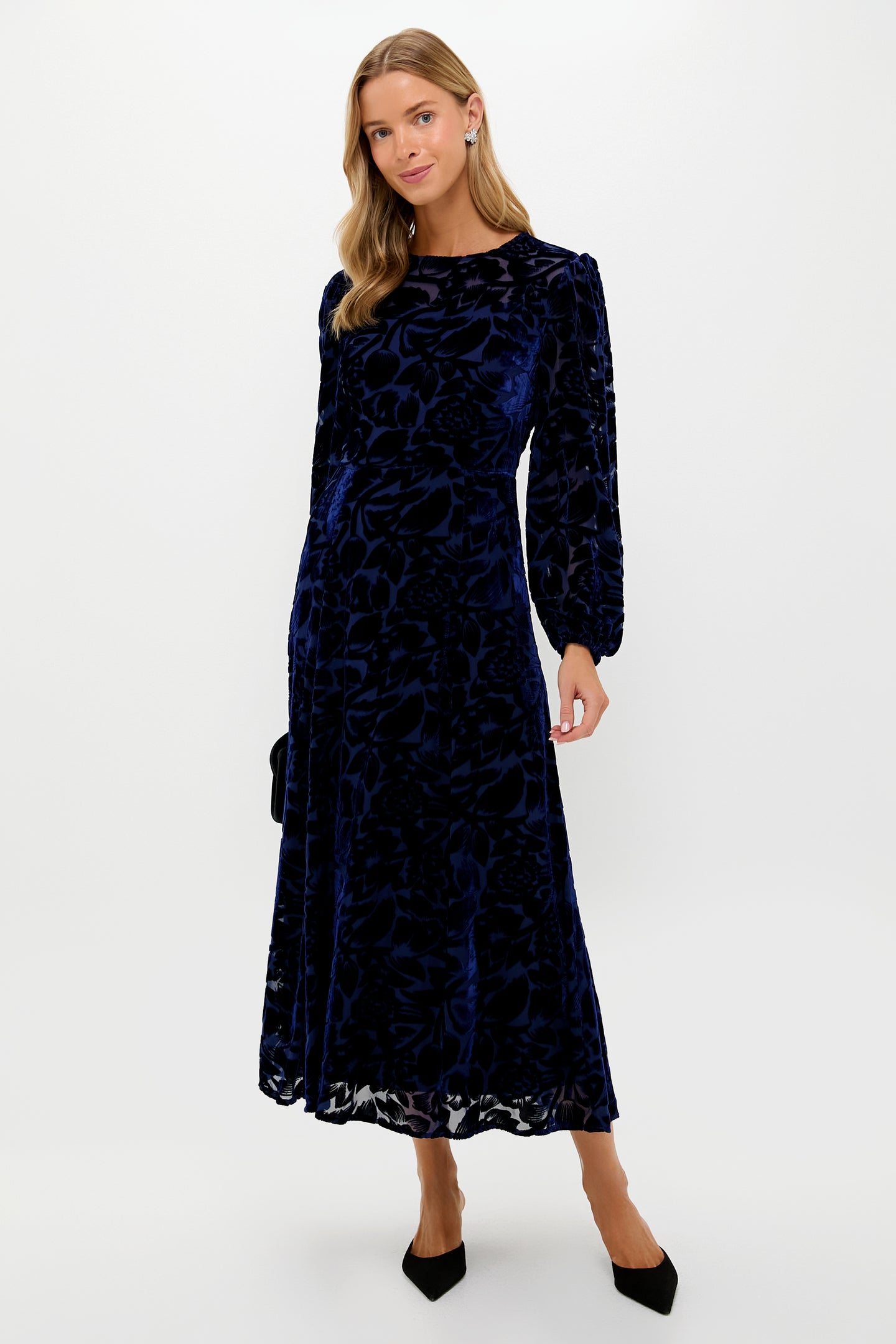 Navy Burnout Velvet Odette Maxi Dress: Effortlessly chic, classic long-sleeved velvet dress with floral details, perfect for a high-end, fun event.