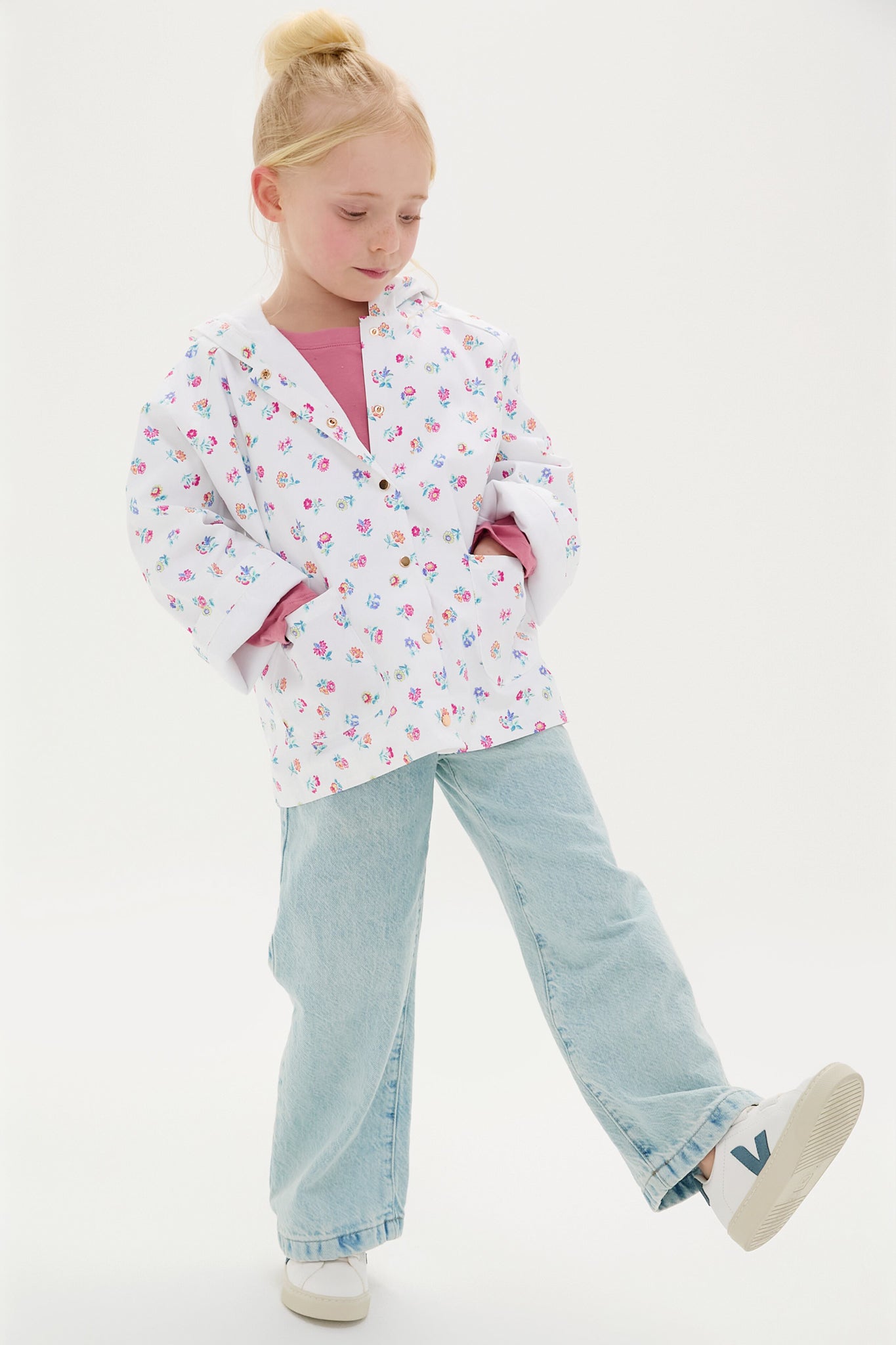 White Felicita Flowers Felvet Raincoat