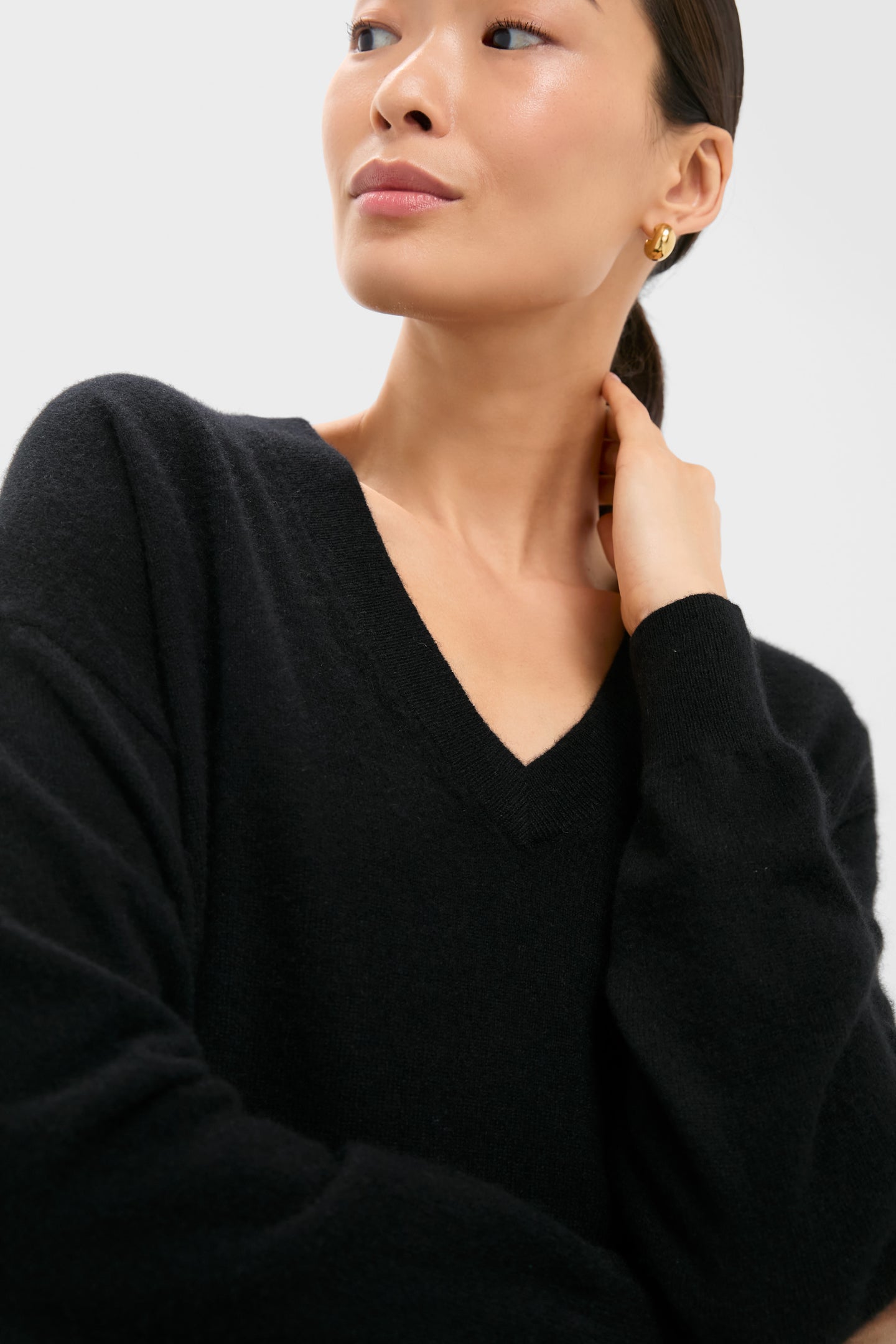 Black Emma Cashmere Boyfriend V-Neck