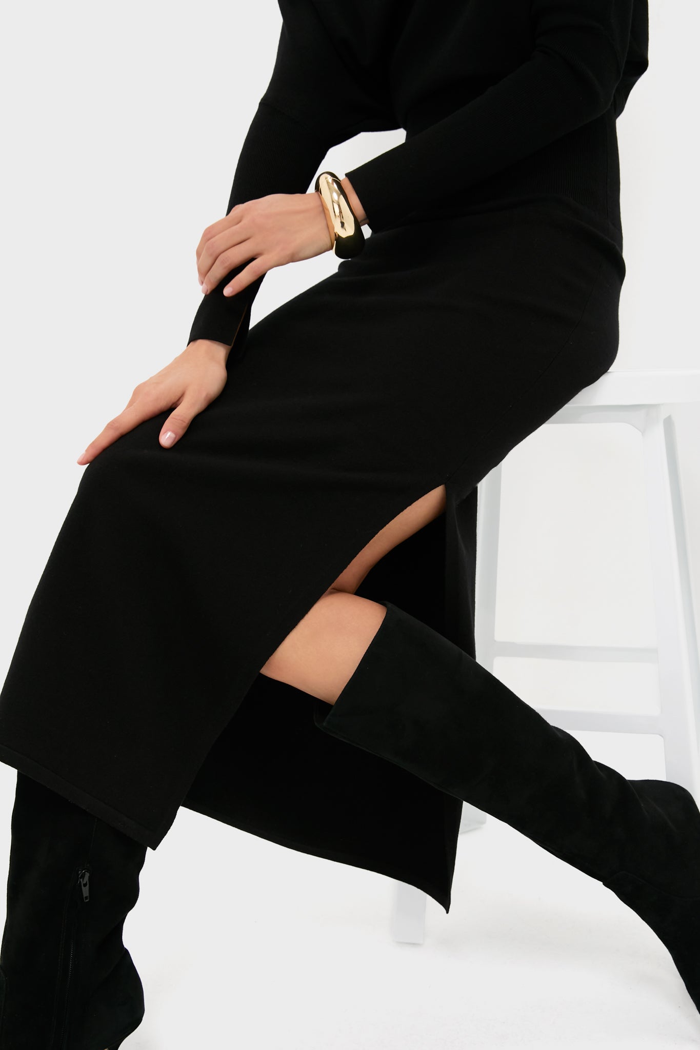 Black Janese Off Shoulder Midi Dress