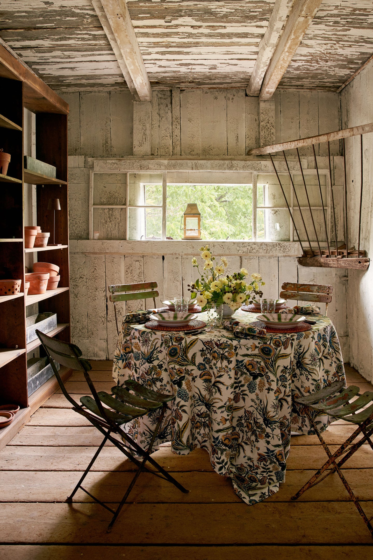 Sharp Floral Tablecloth