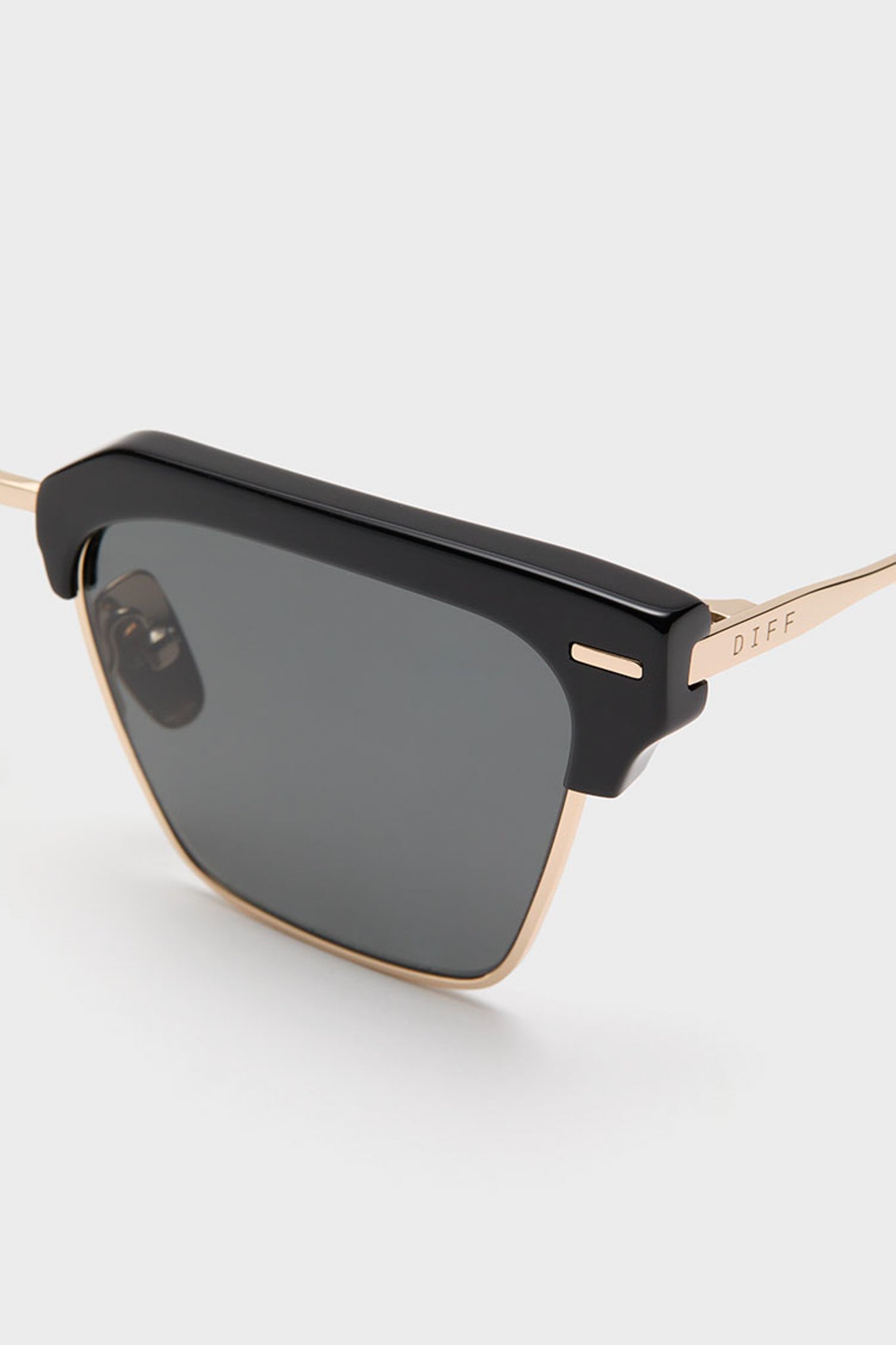 Black Polarized Capri Sunglasses
