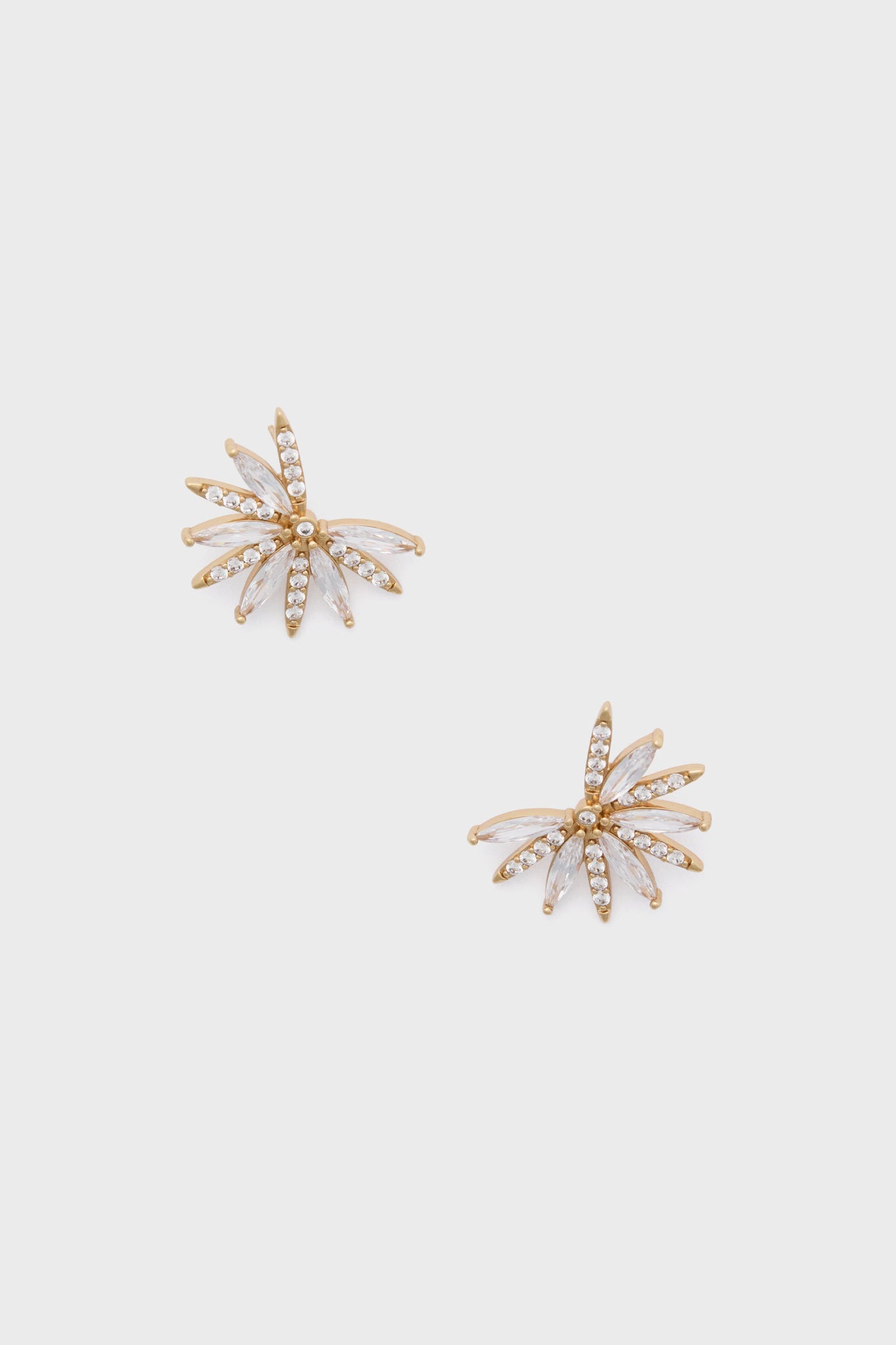 Gold Earrings and Stud Earrings - Mignonne Gavigan – Page 2 NIB Mignonne Gavigan Floral Drop Gold Elegant Stud Closure Earrings Accessories main image 1