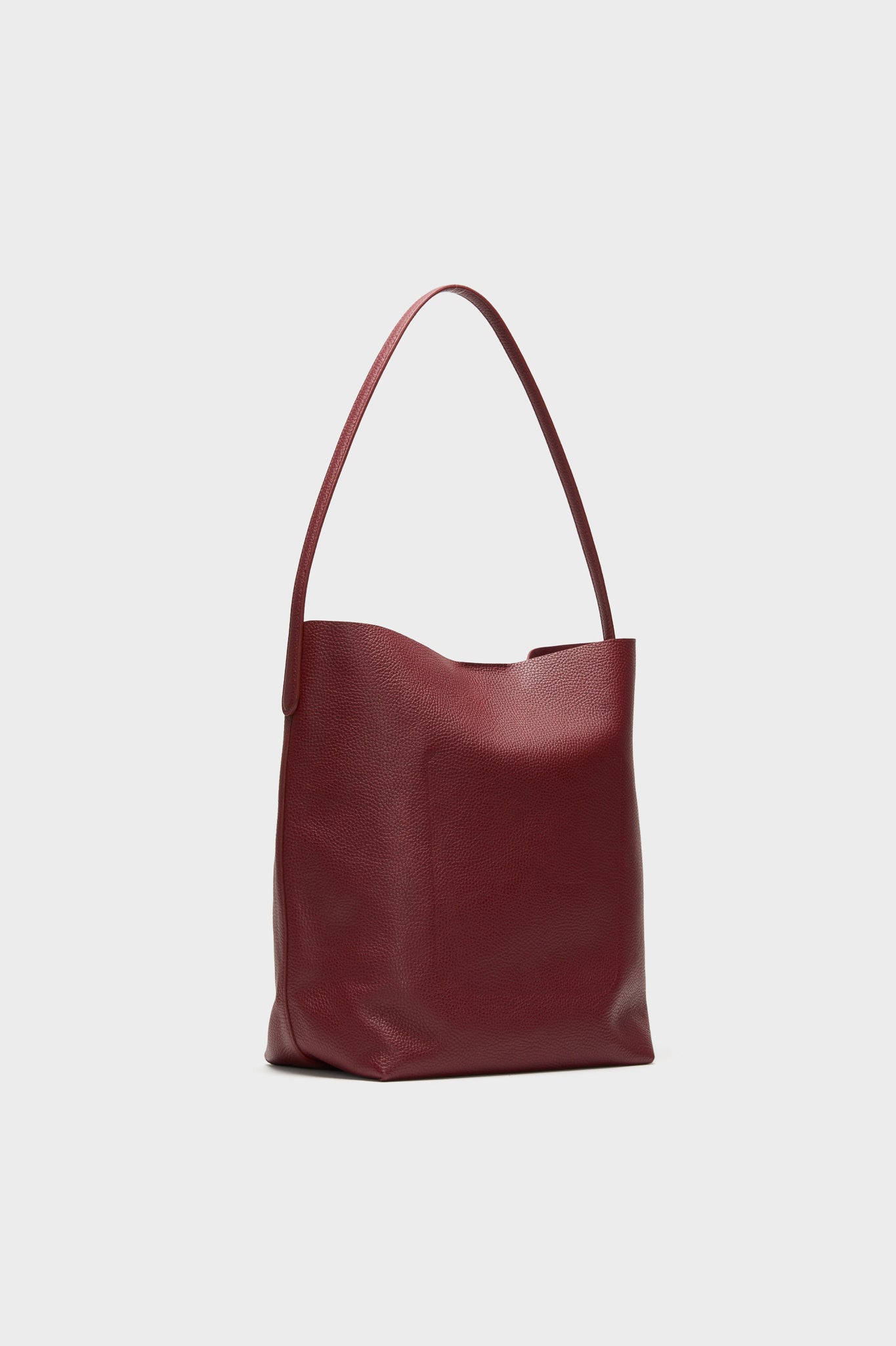 MANSUR GAVRIEL マンサー ガブリエル レザープリーツバケットバッグ  レッド Mansur Gavriel Gaia Leather Bag | Red | FARFETCH