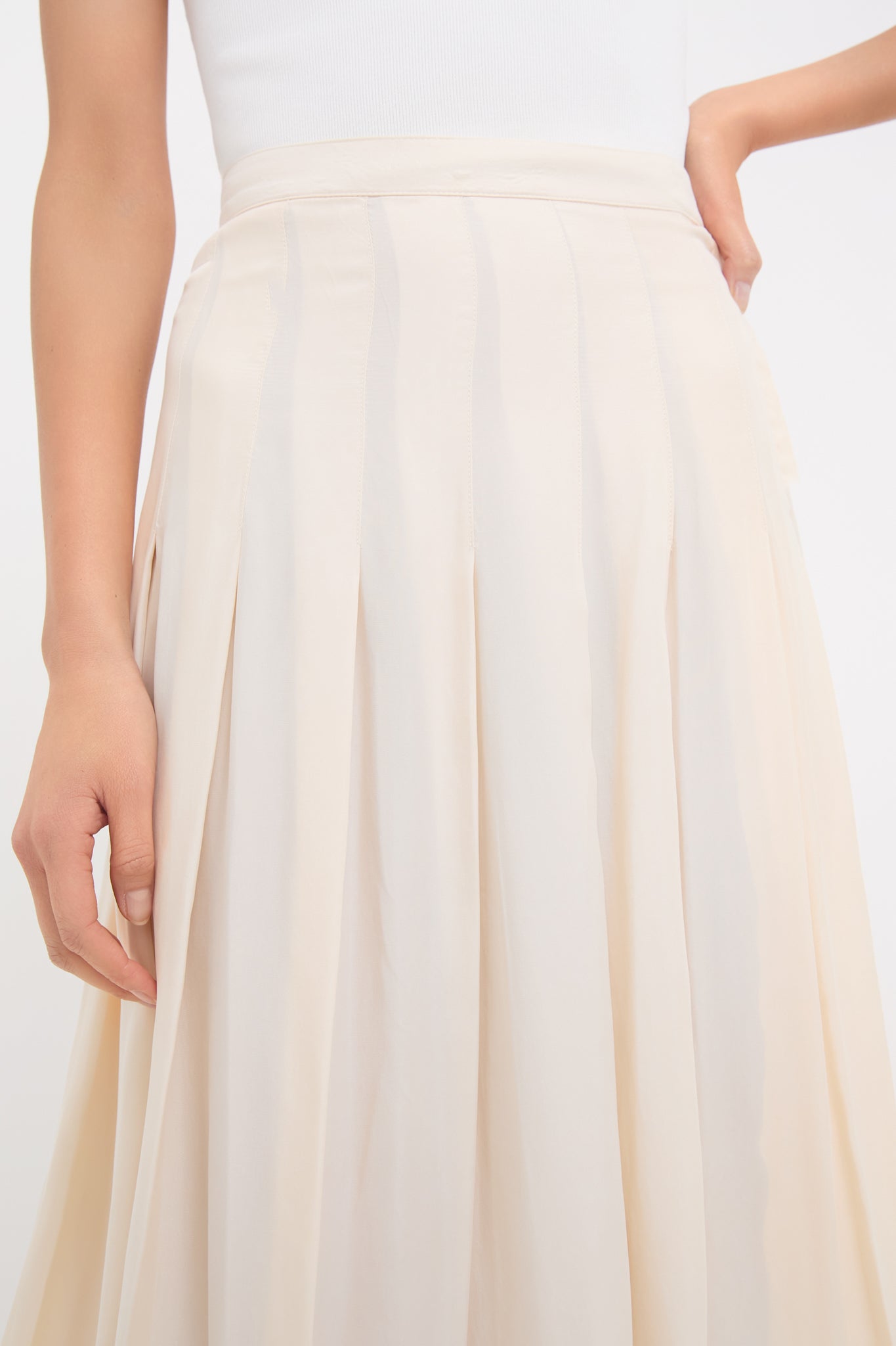 Arctic Wolf Atelier Pleated Maxi Skirt