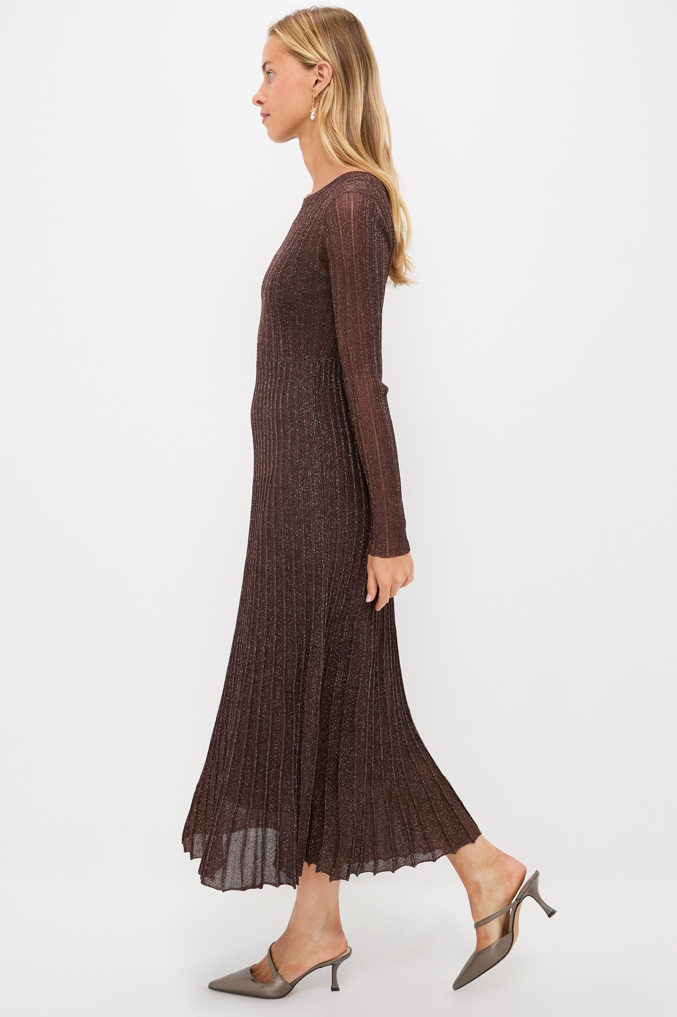 Exclusive Brown Long Sleeve Maxi Dress | Moon River Exclusive Brown Long Sleeve Maxi Dress | Moon River