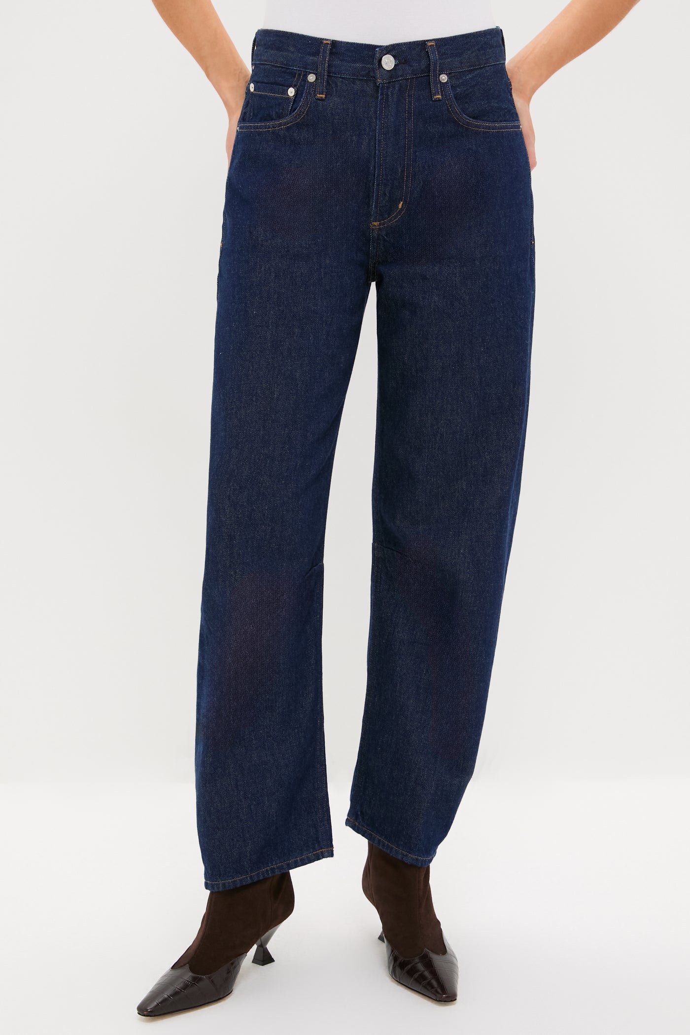 Amherst Miro Jean