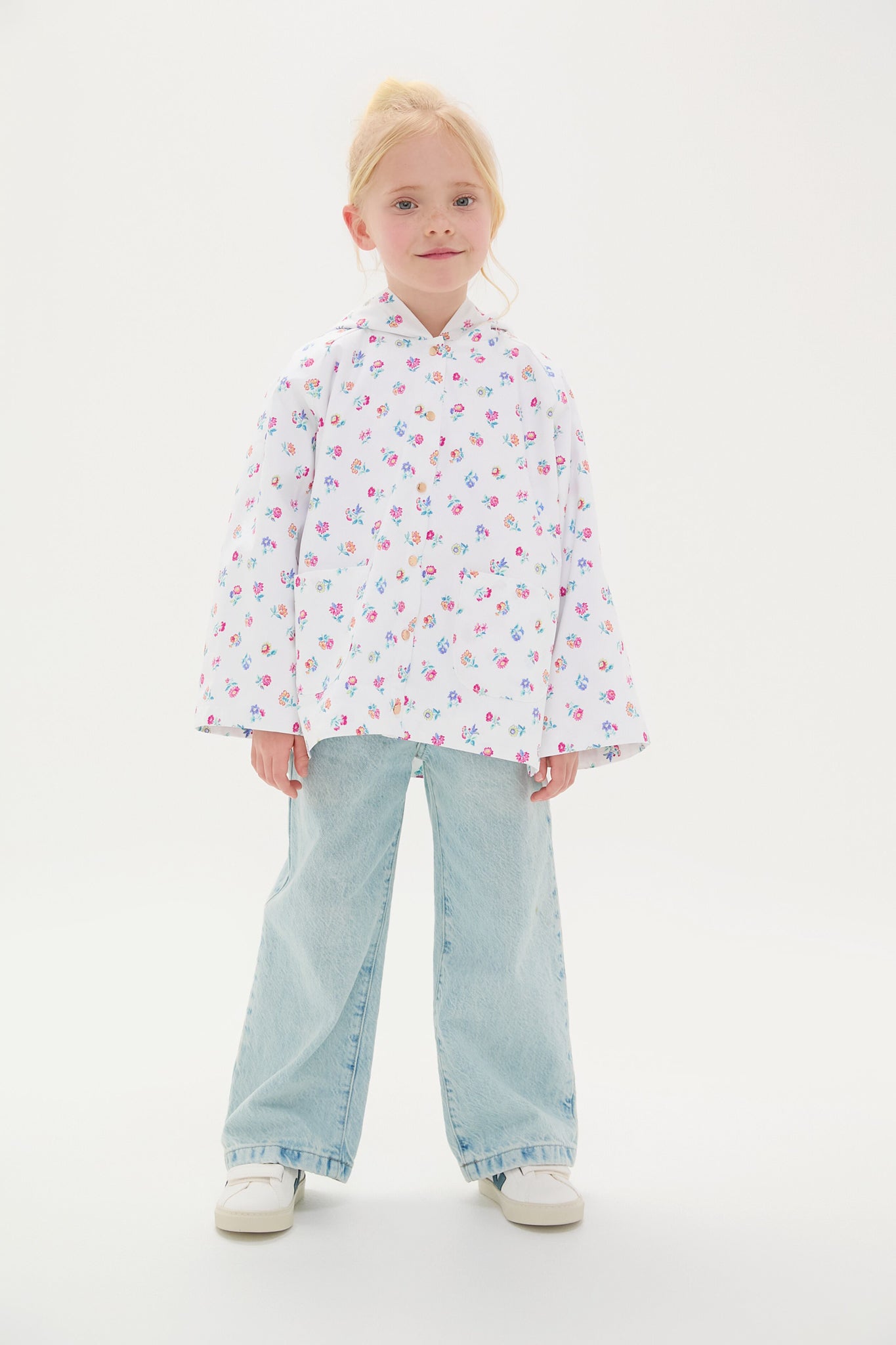 White Felicita Flowers Felvet Raincoat