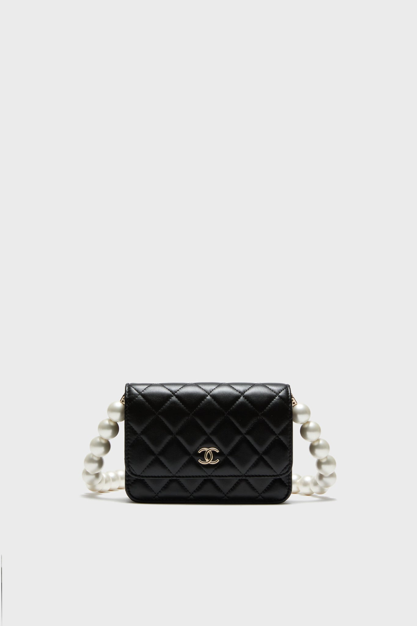 CHANEL Pearl Strap CC Wallet On Chain