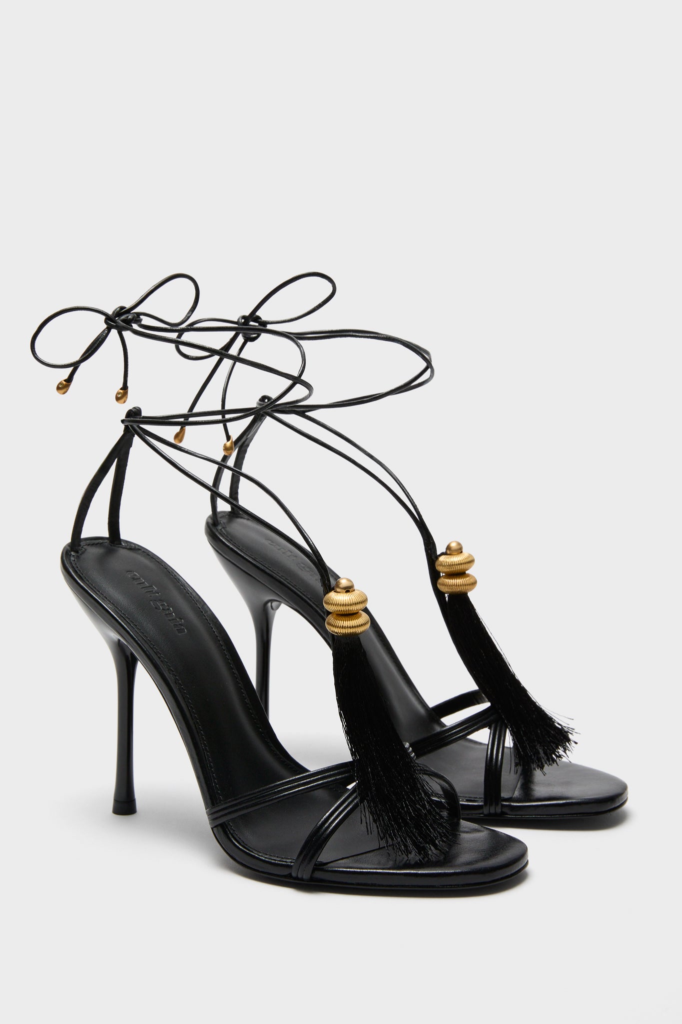 Black Farah Sandal