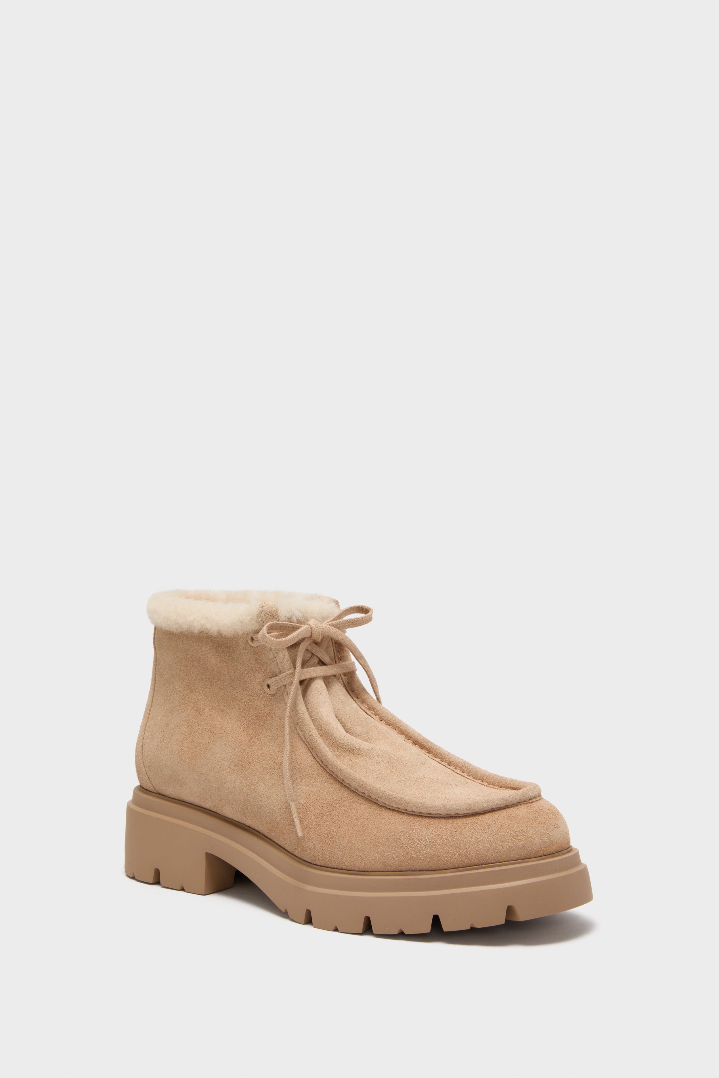 Adobe and Vanilla Hudson Shearling Chukka Boots | Stuart Weitzman