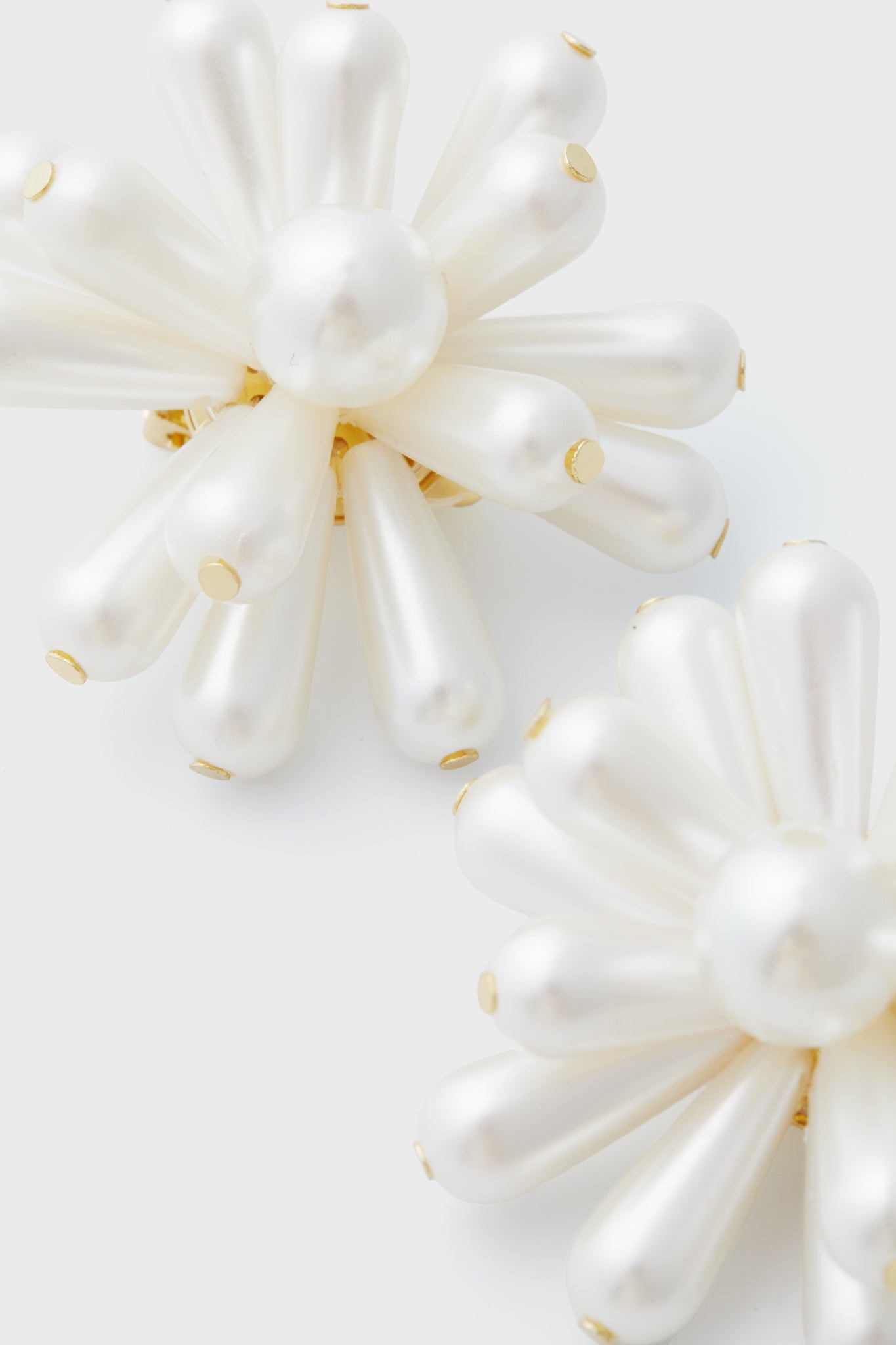 Pearl Jules Earring
