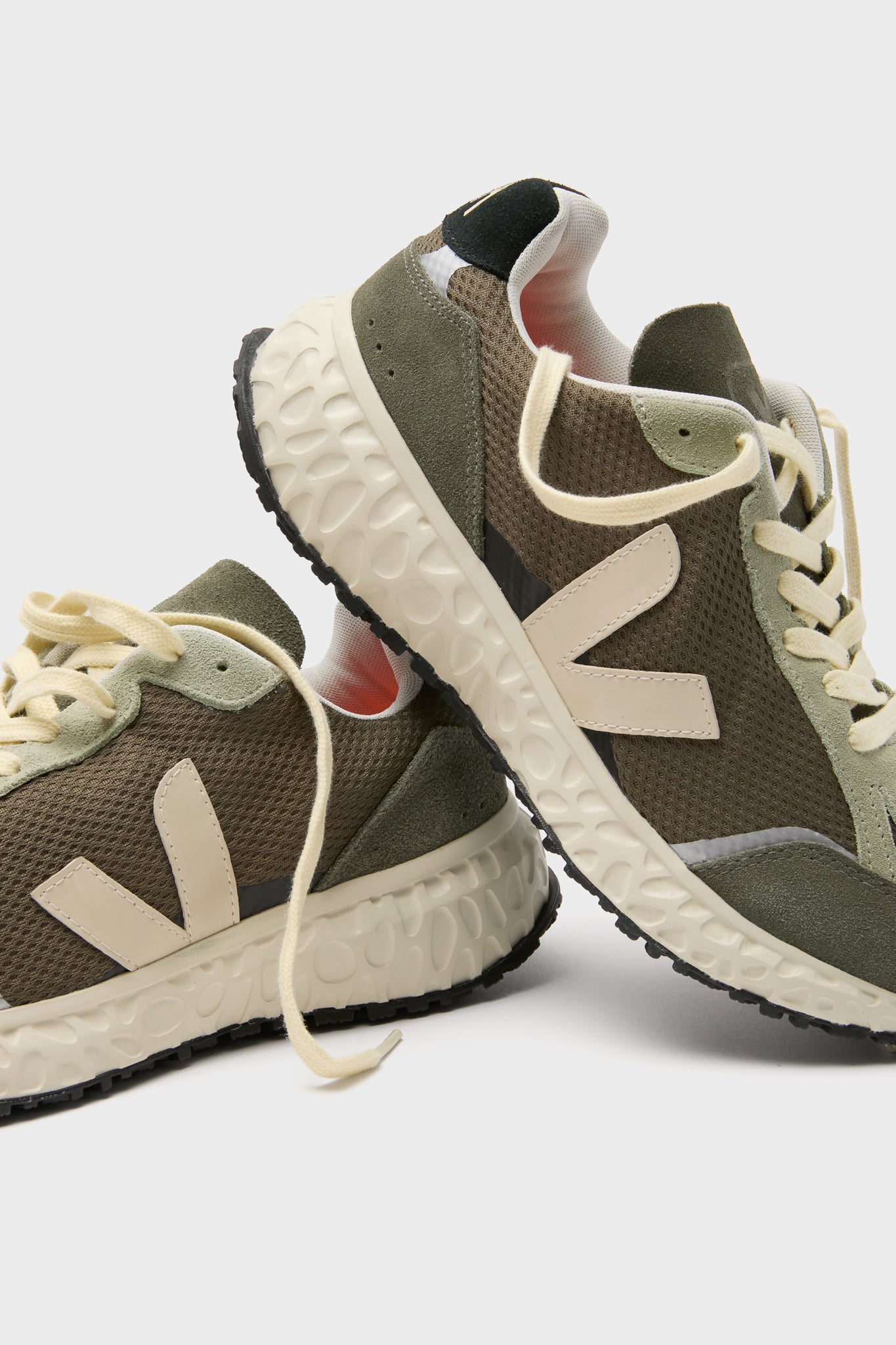 Kaki Pierre Condor Royale Sneakers