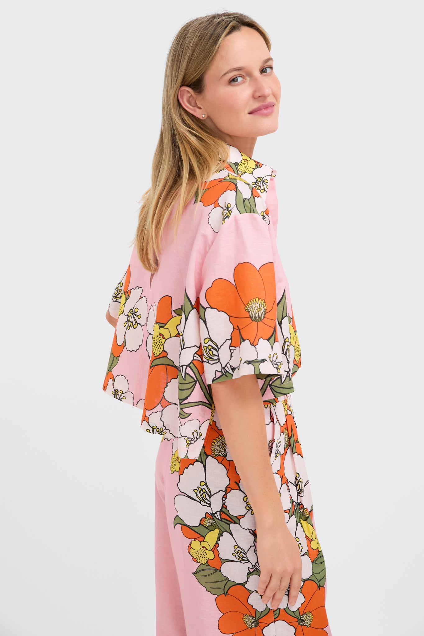 Omnishiro Alani Linen Top