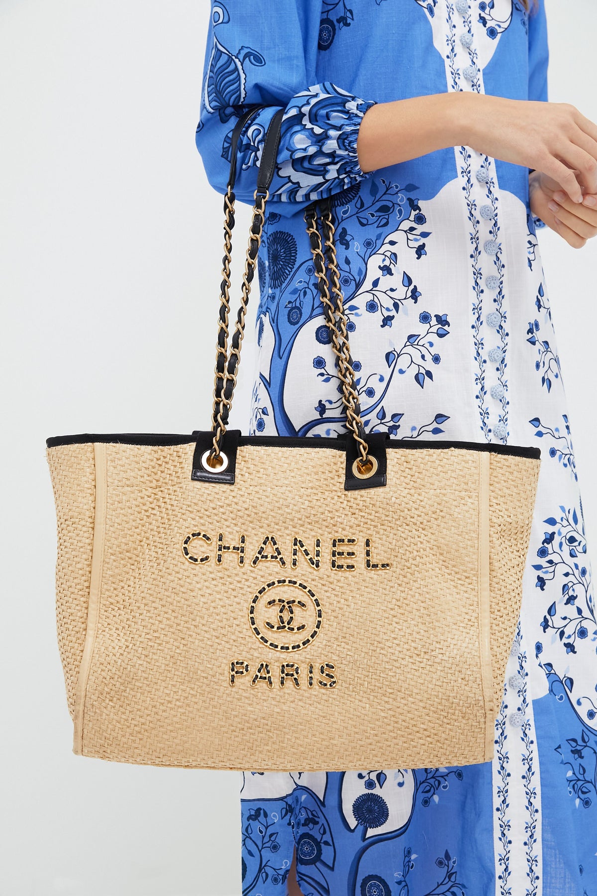 CHANEL Straw Raffia Deauville MM Tote Bag