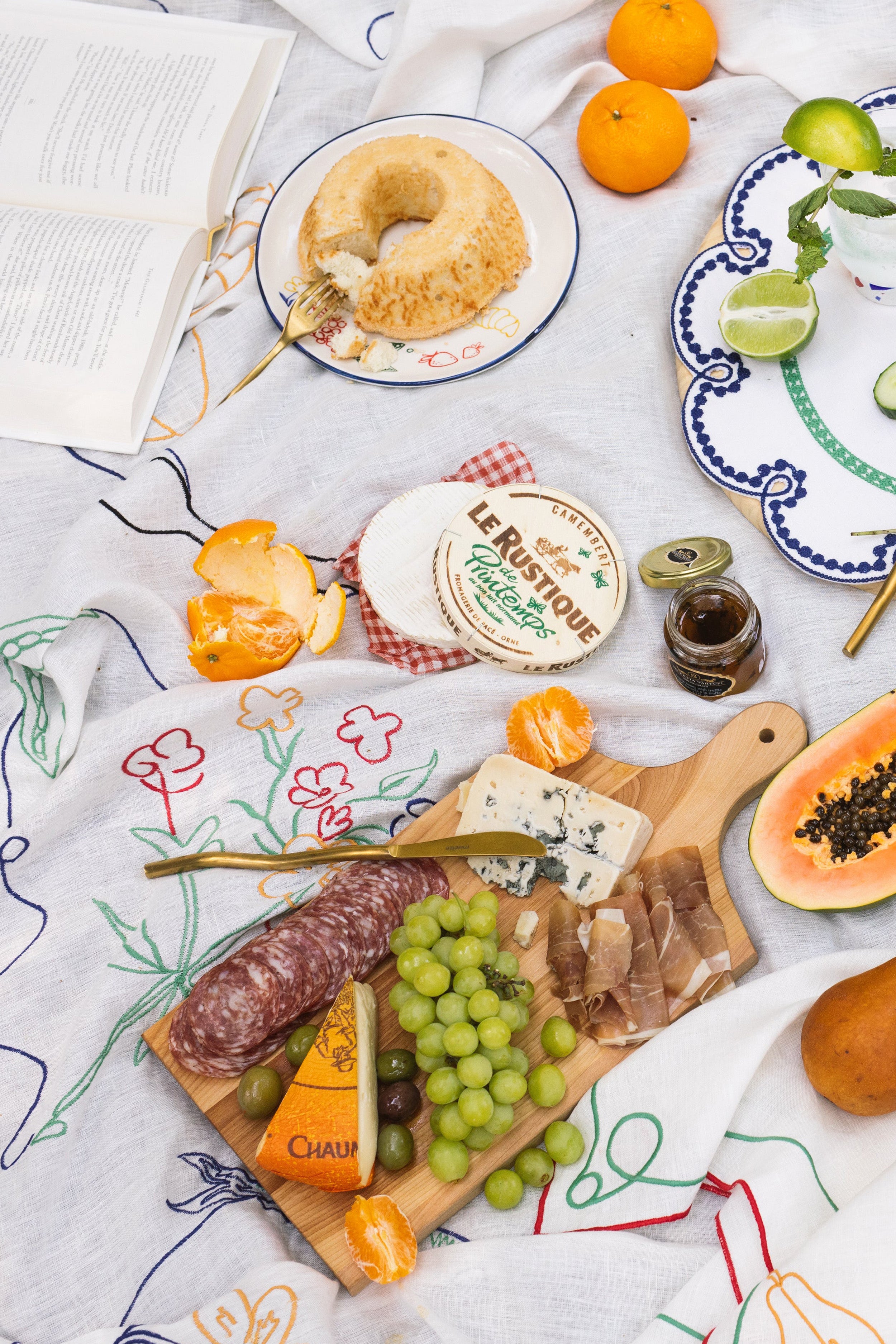 Fete Linen Embroidered Tablecloth