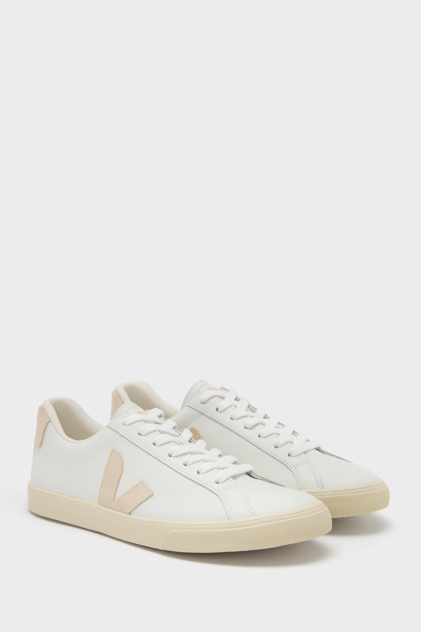 Extra White Sable Esplar Logo Sneakers | VEJA