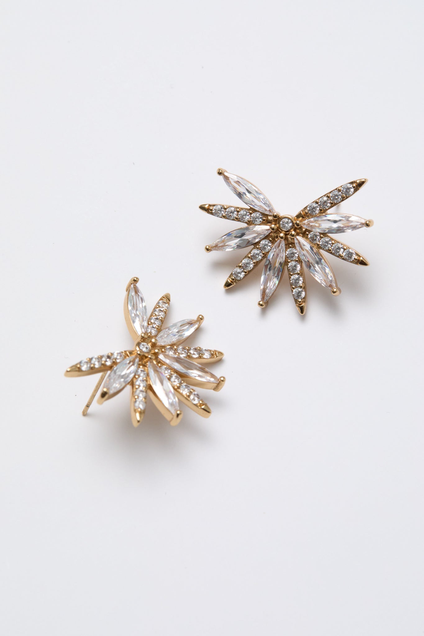 Gold Vesey Studs