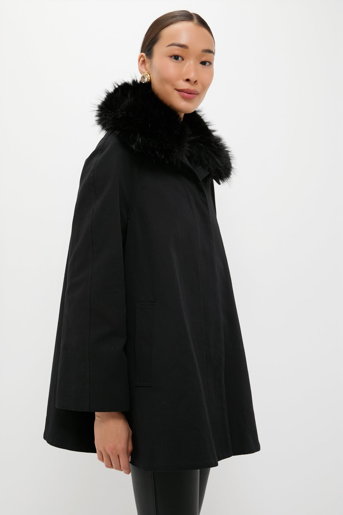 Fur Collar Cecile Swing Cape