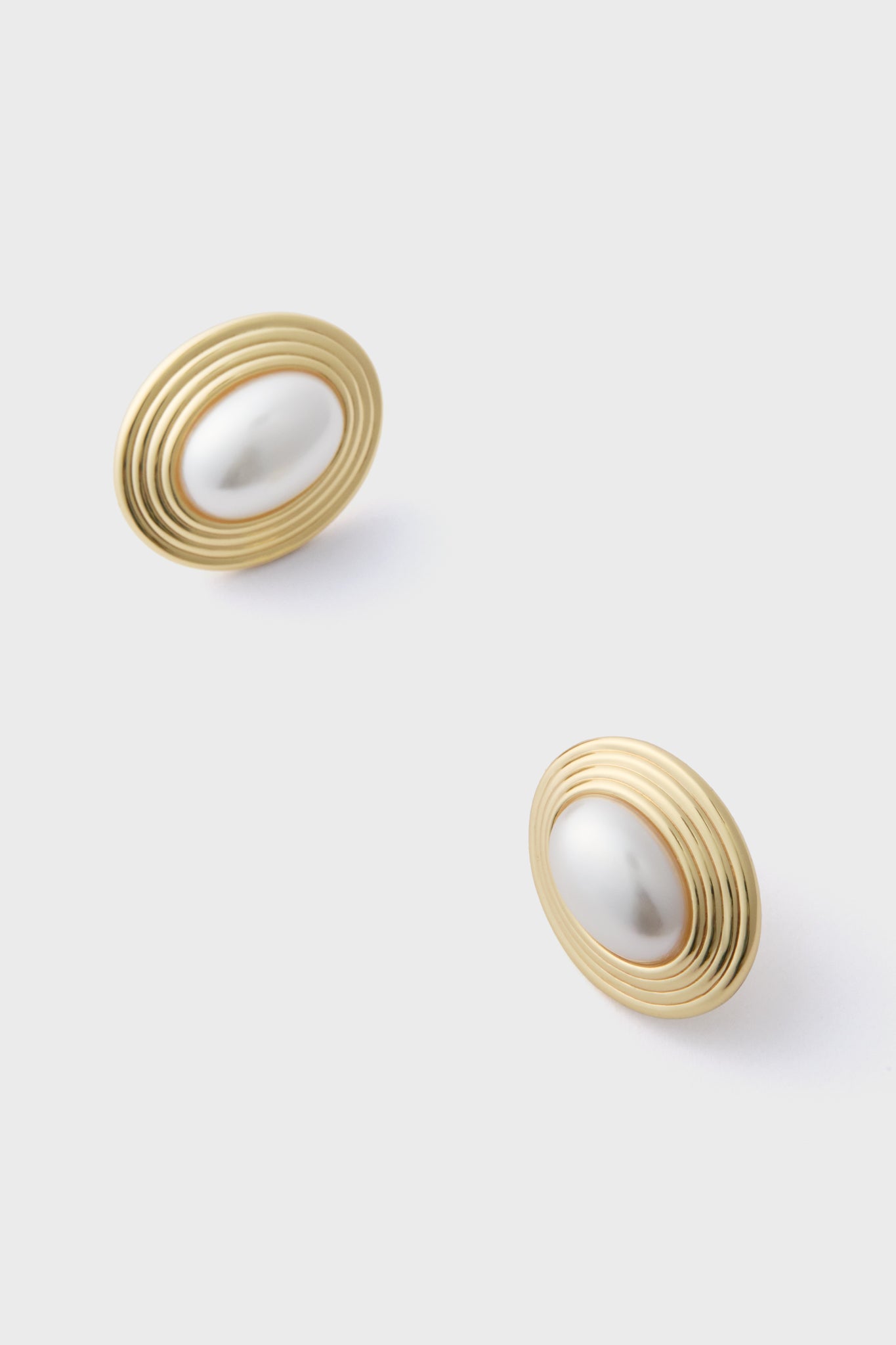 Pearl Addison Studs