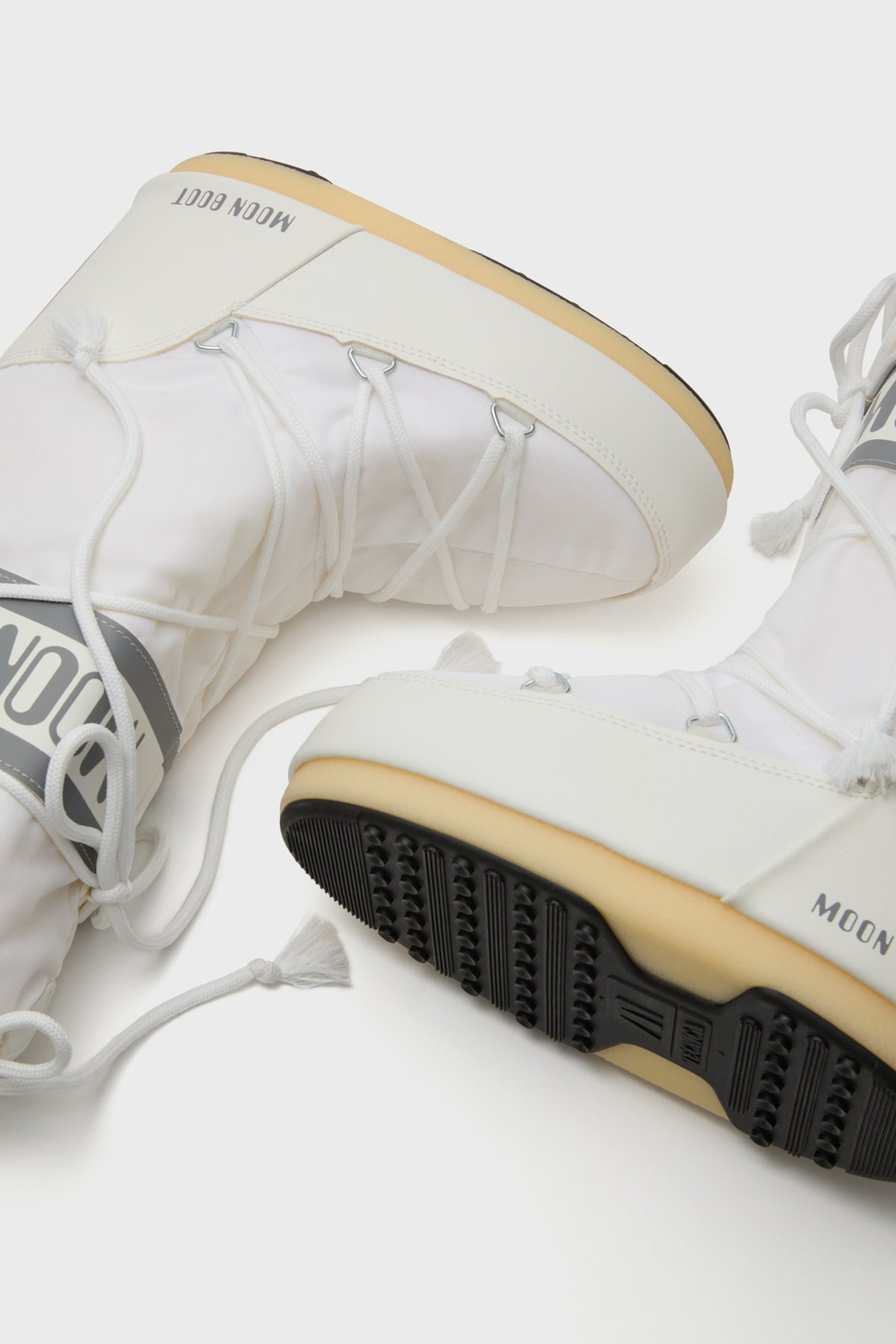 White Icon Nylon Boots | Moon Boot
