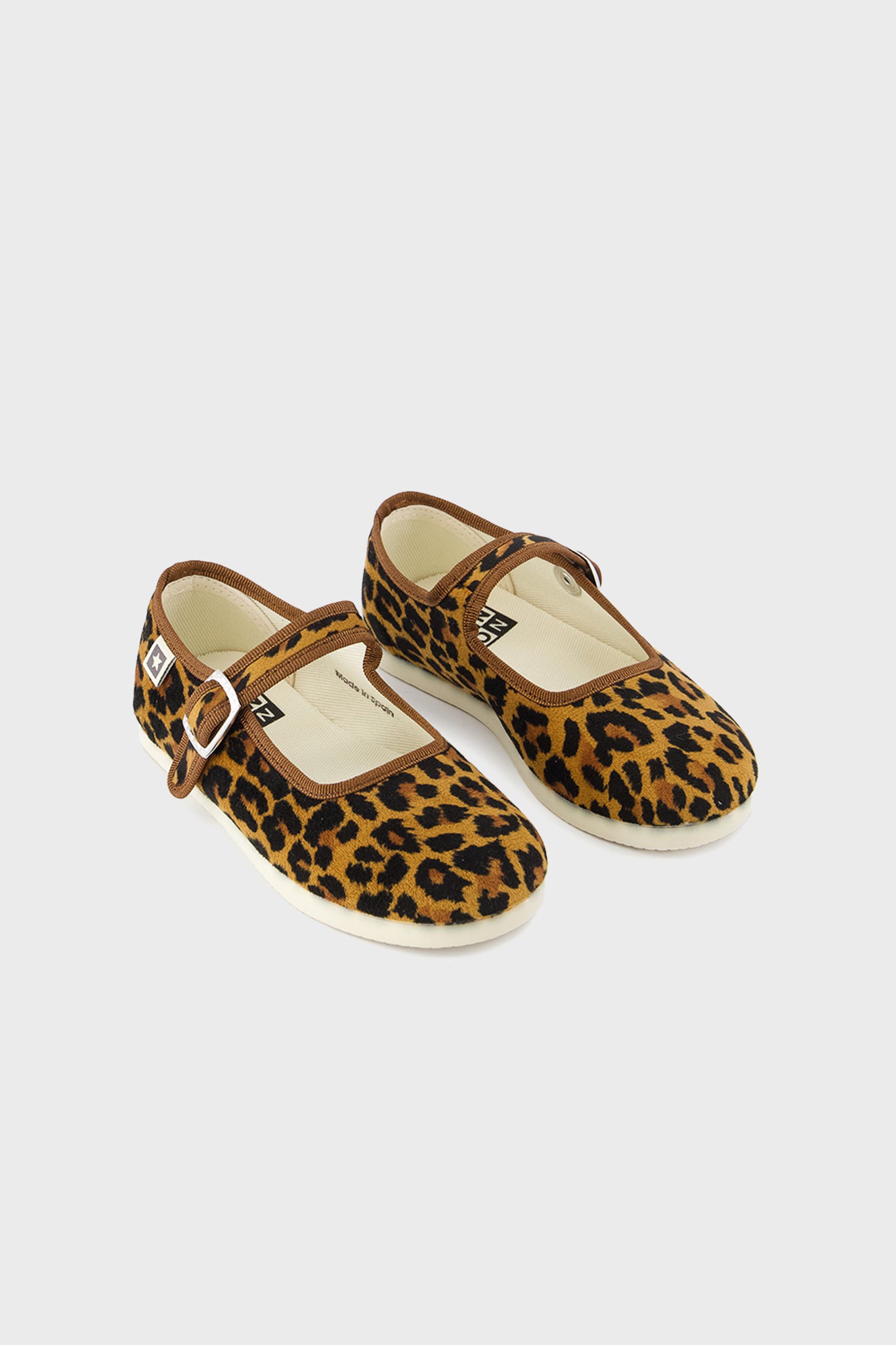 Leopard Mary Jane Flats feature a classic, fun design with adjustable velcro strap, perfect for effortless adventures. High-end style meets practicality for little explorers.