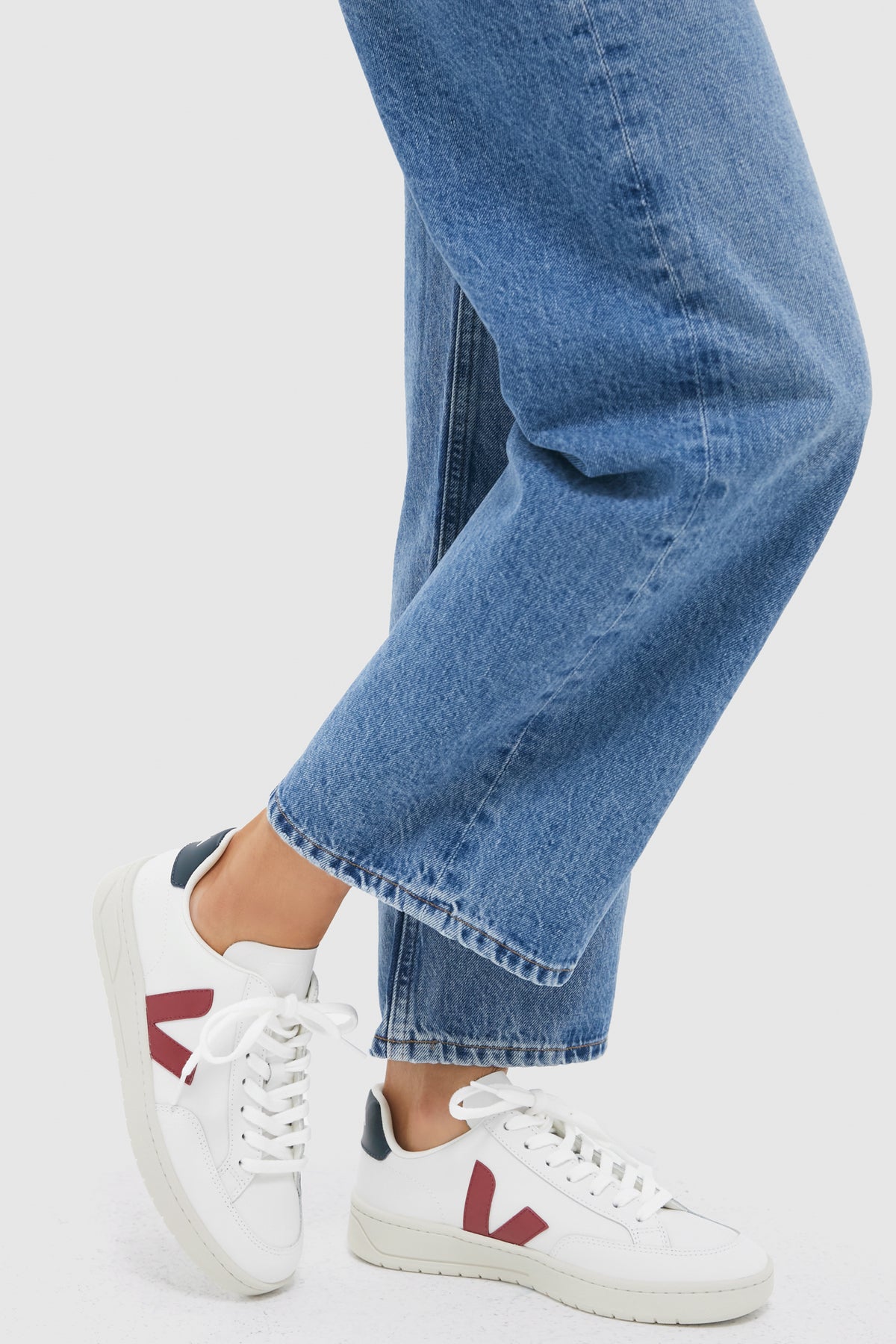 Extra White Marsala Nautico V-12 Sneakers