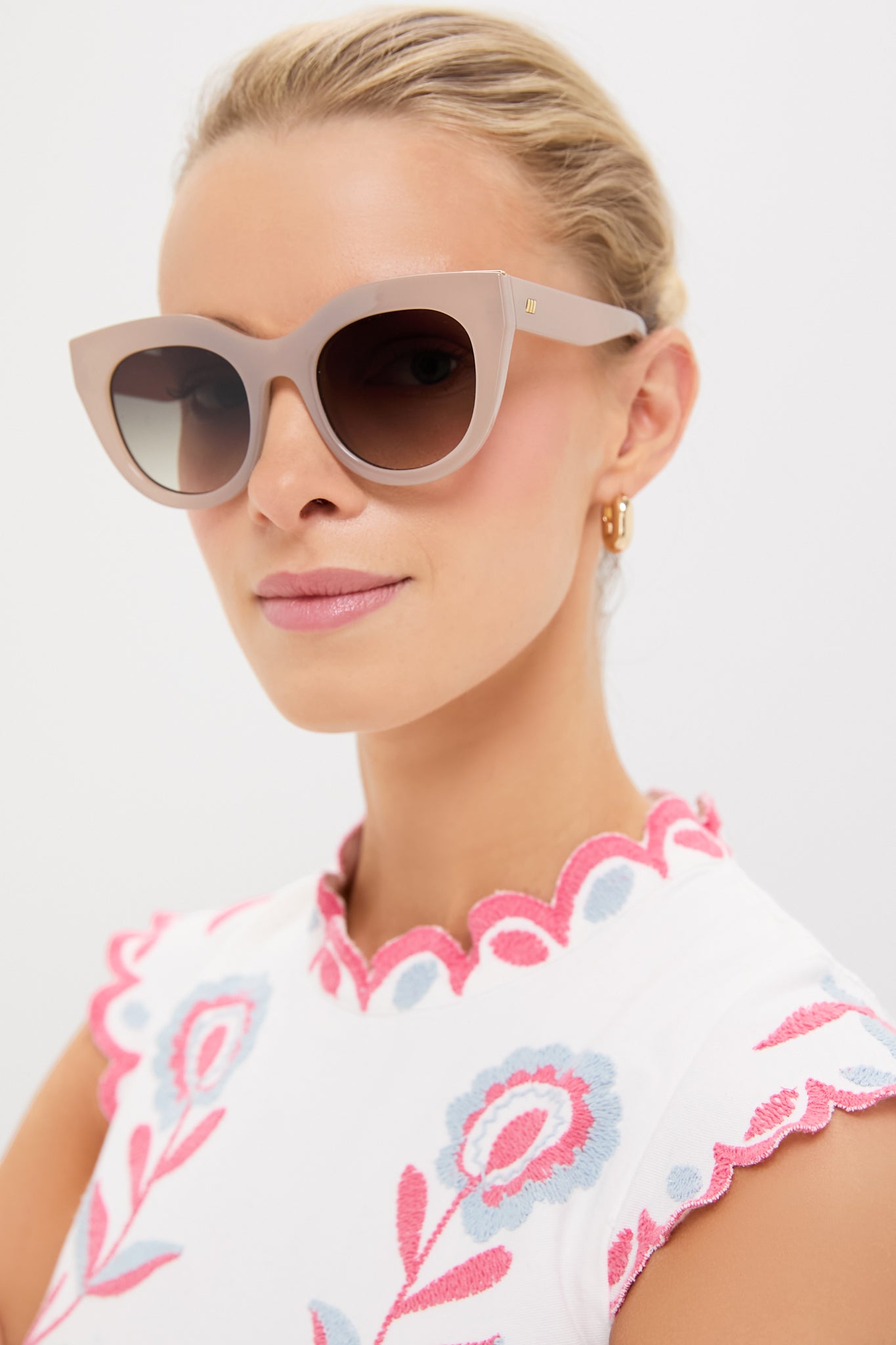 Oatmeal Air Heart Sunglasses