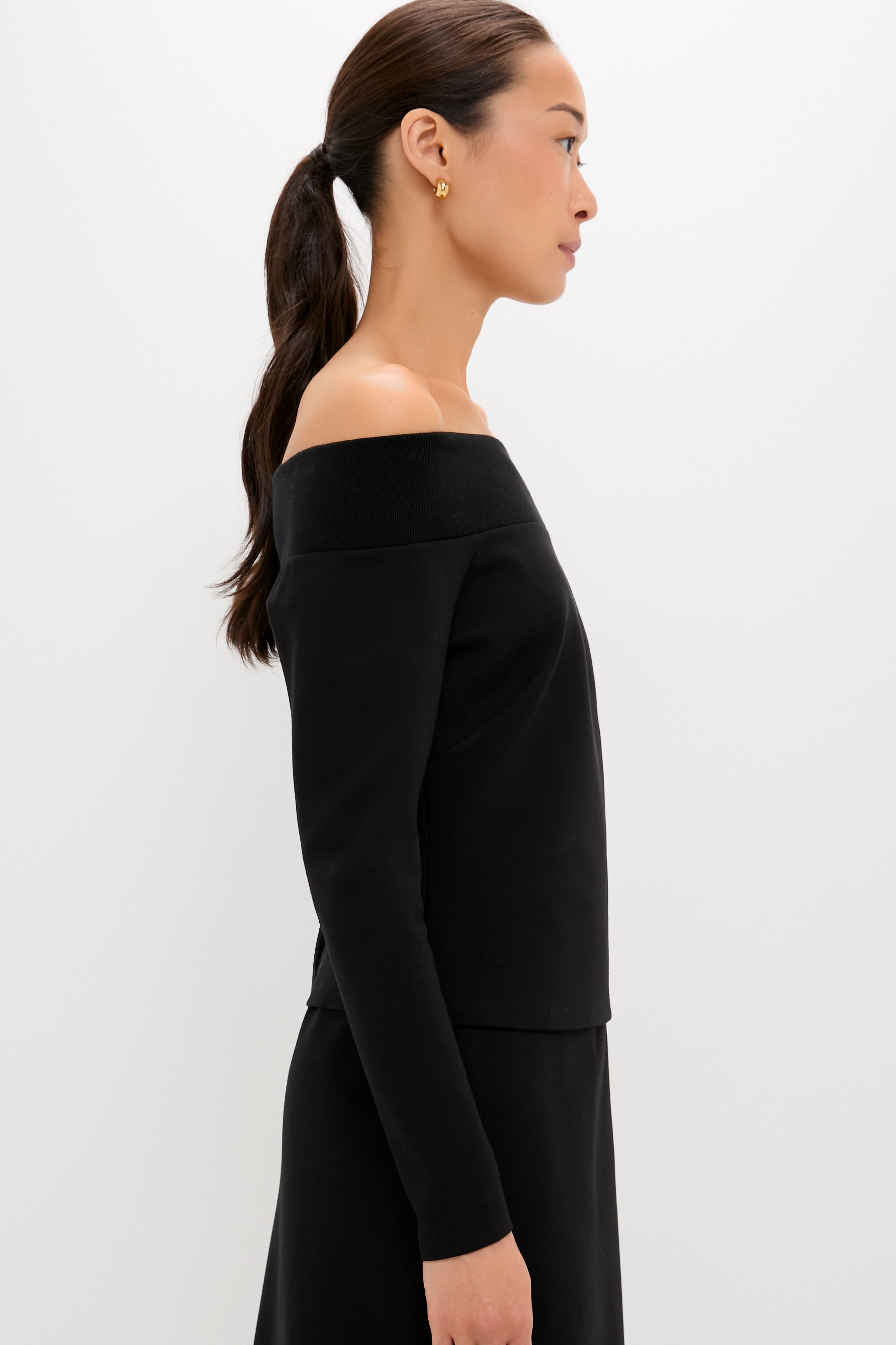 Black Ponte Off the Shoulder Mara Top | Tuckernuck