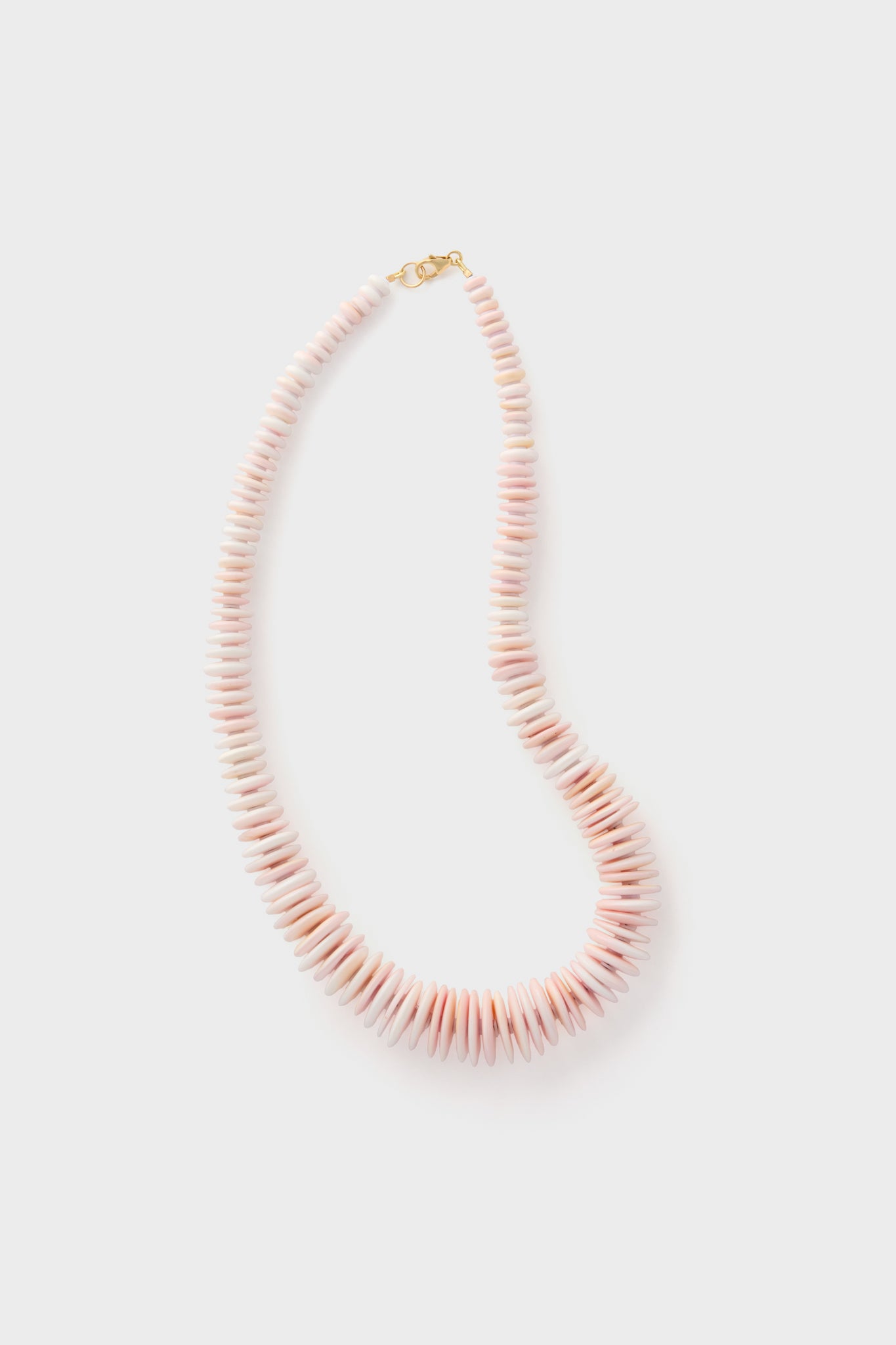 Graduated Queen Conch Necklace With White Spacers Necklace