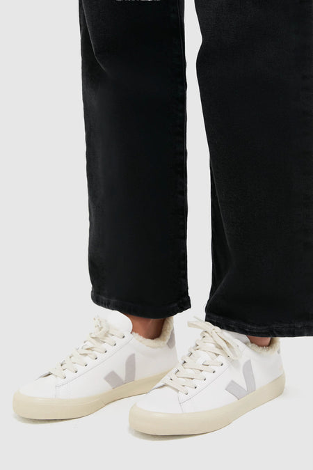 Effortlessly chic Extra White Light Grey Winter Campo Sneakers with suede logo and shearling lining, embodying classic, high-end style for everyday fun and comfort.