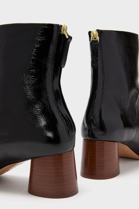 Black Glove Boot