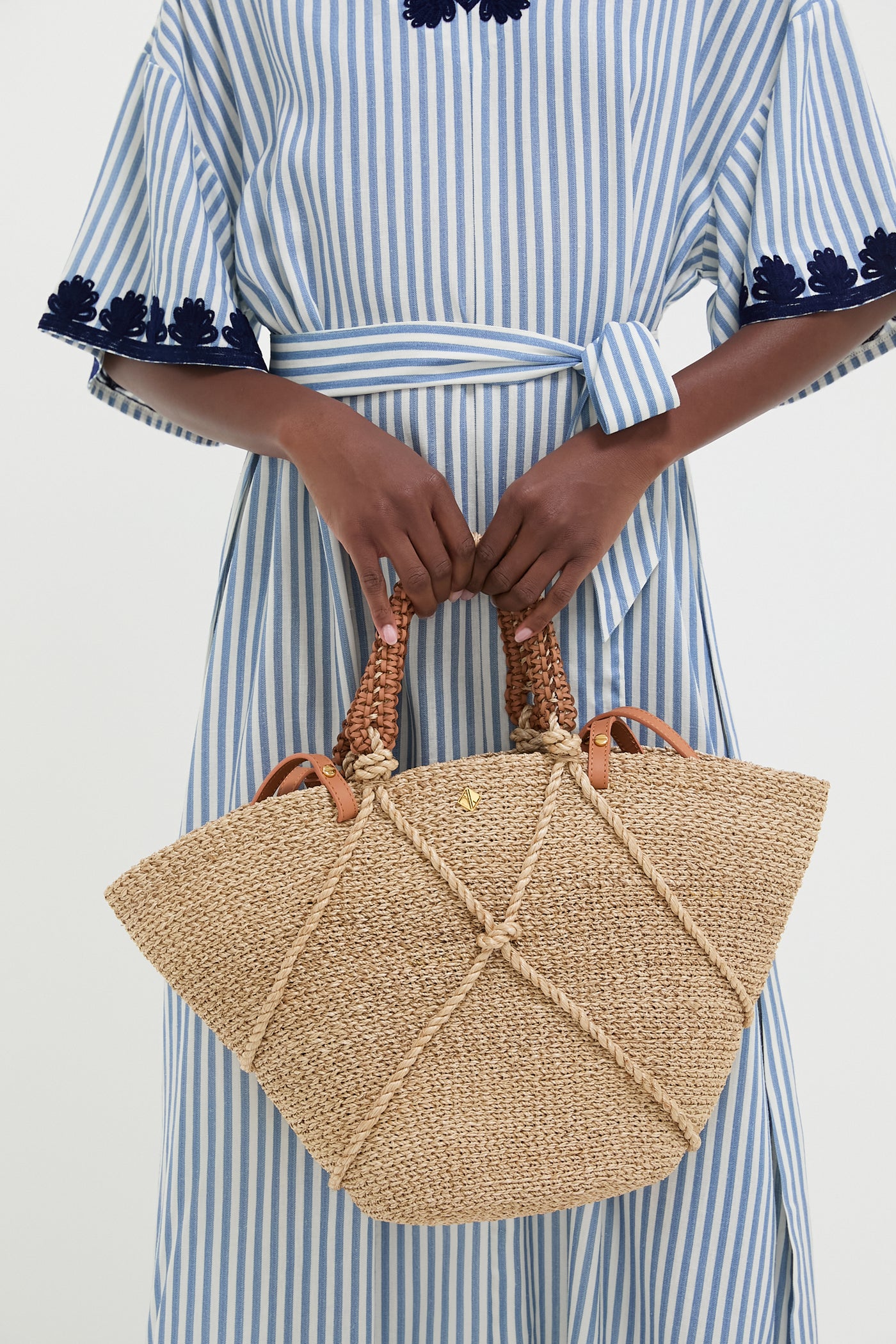 Natural Medium Corda Tote