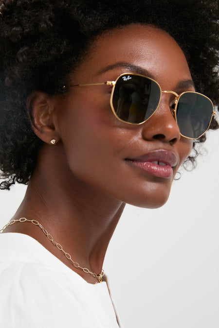 Clam Shell Stud Earrings