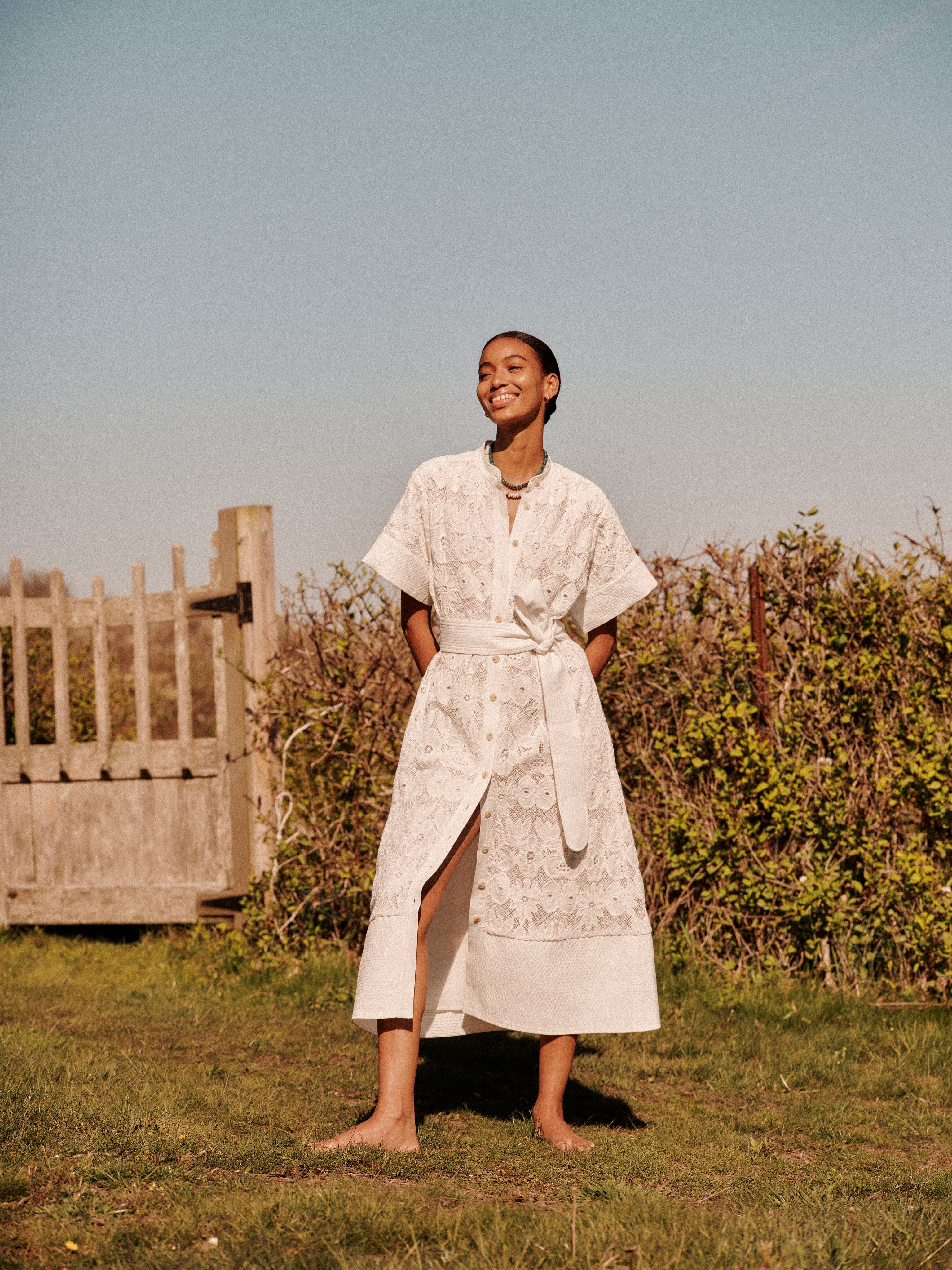 ワンピース EYELET LACE SHIRT DRESS ameri vintage Ameri（アメリ）の「EYELET LACE SHIRT DRESS（ワンピース）」 - WEAR