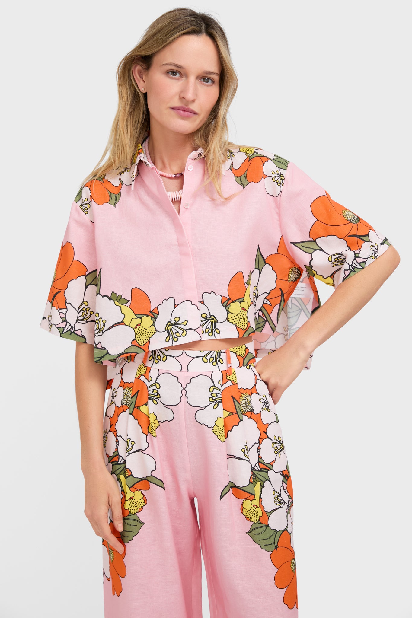 Omnishiro Alani Linen Top