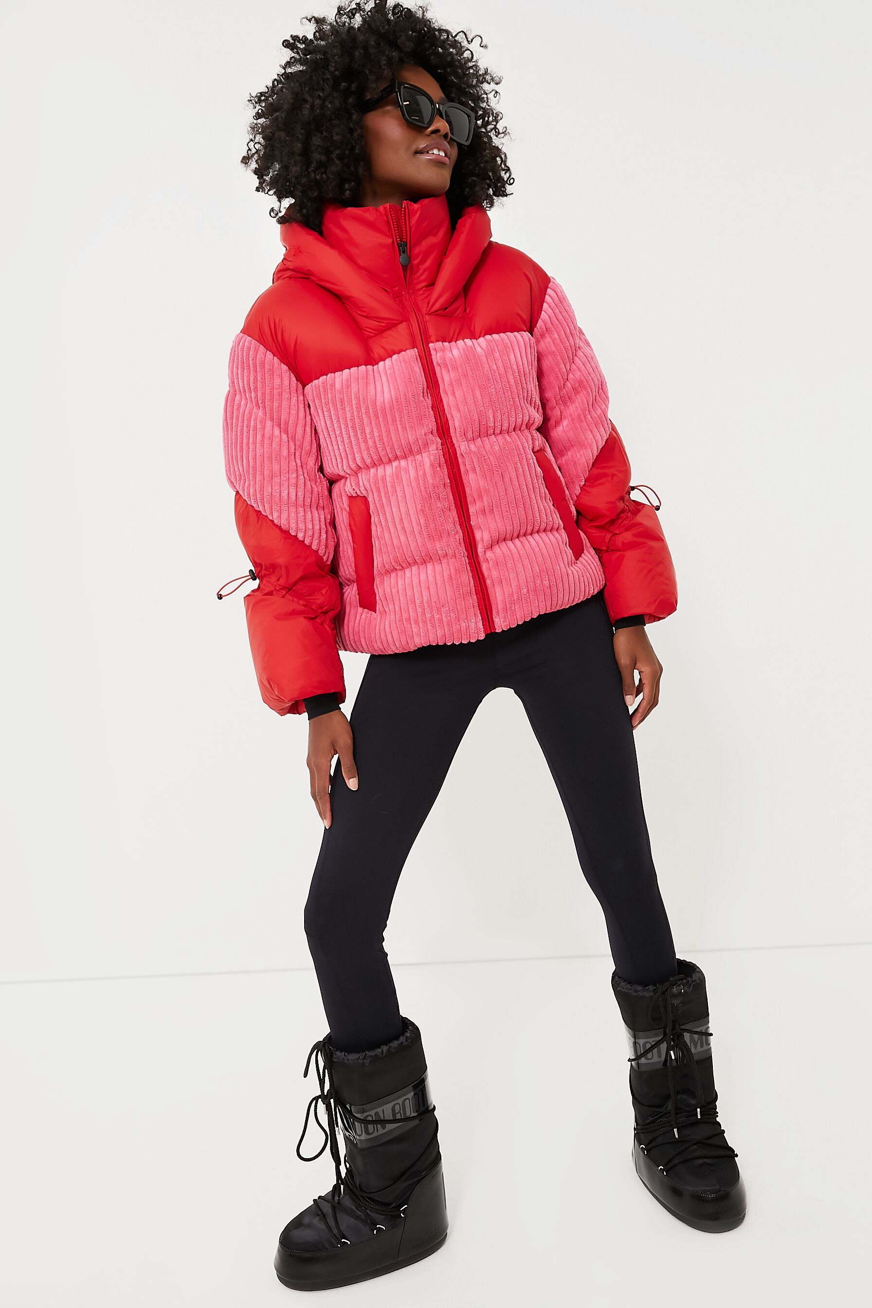 ジャケット・アウター   / short puffer down jacket Azalea Pink and Red Zao Short Down Jacket | Perfect Moment