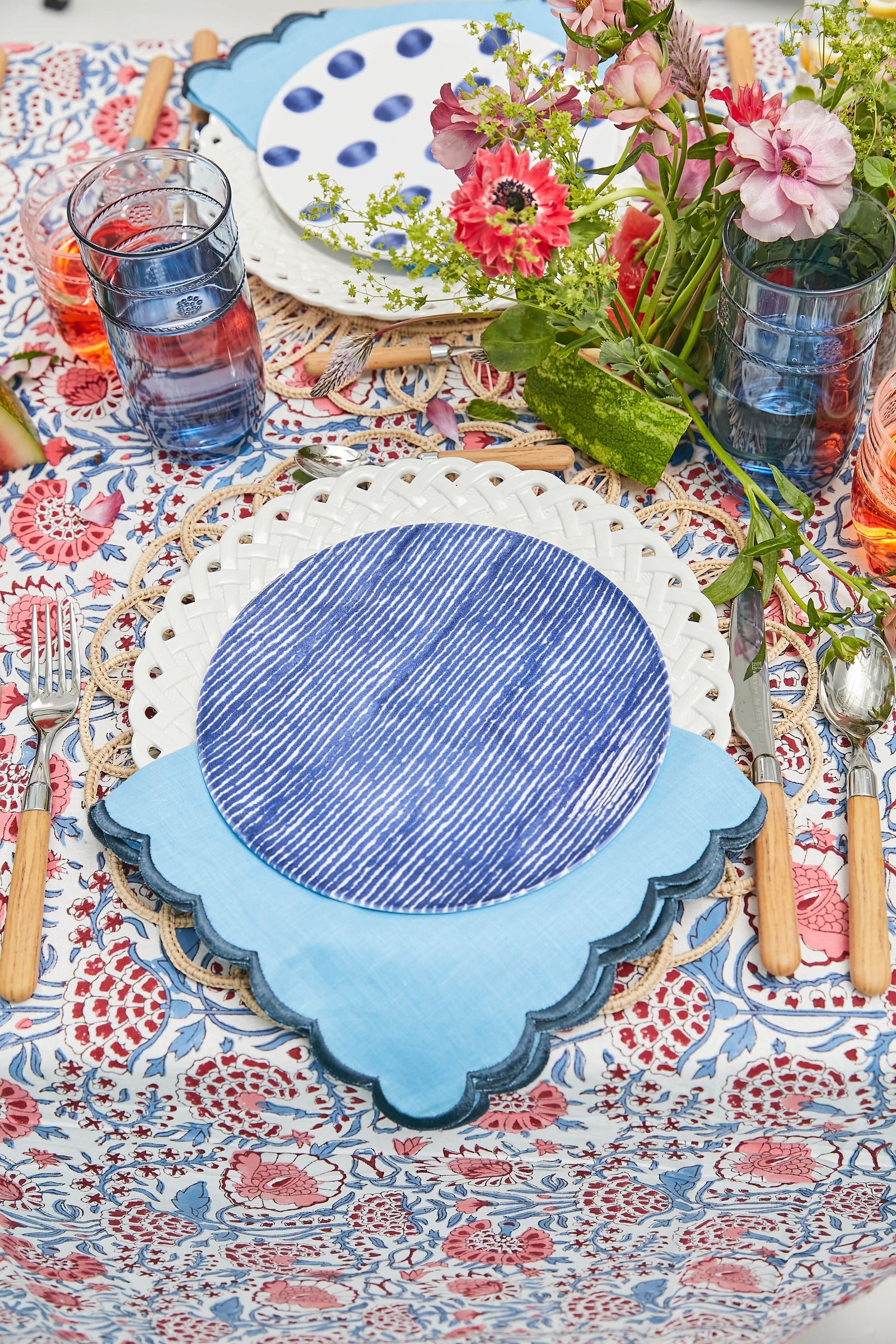 Lattice Set of 4 Dinner Plates