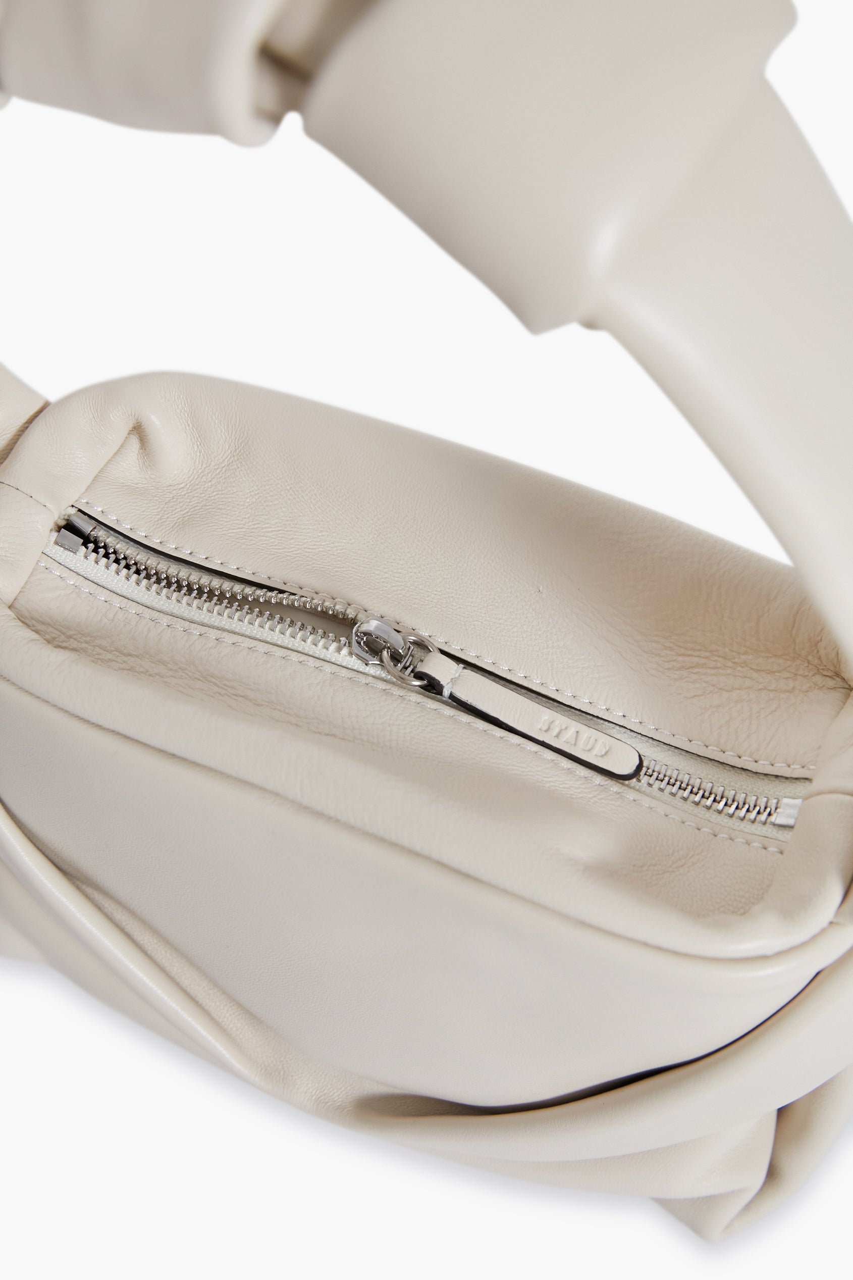 Cream Kiss Bag