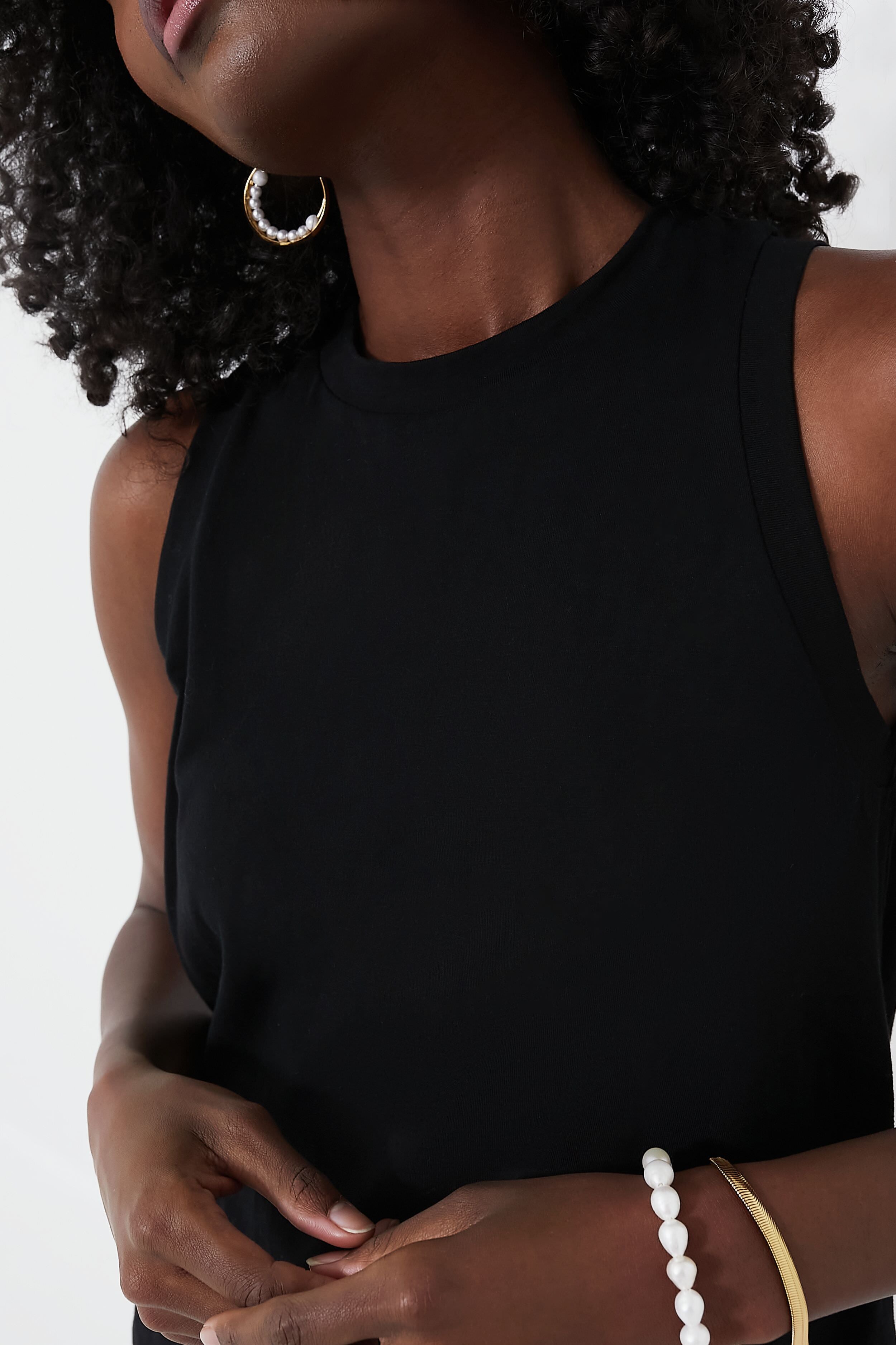 Black Anthos Cotton Tank | Pomander Place