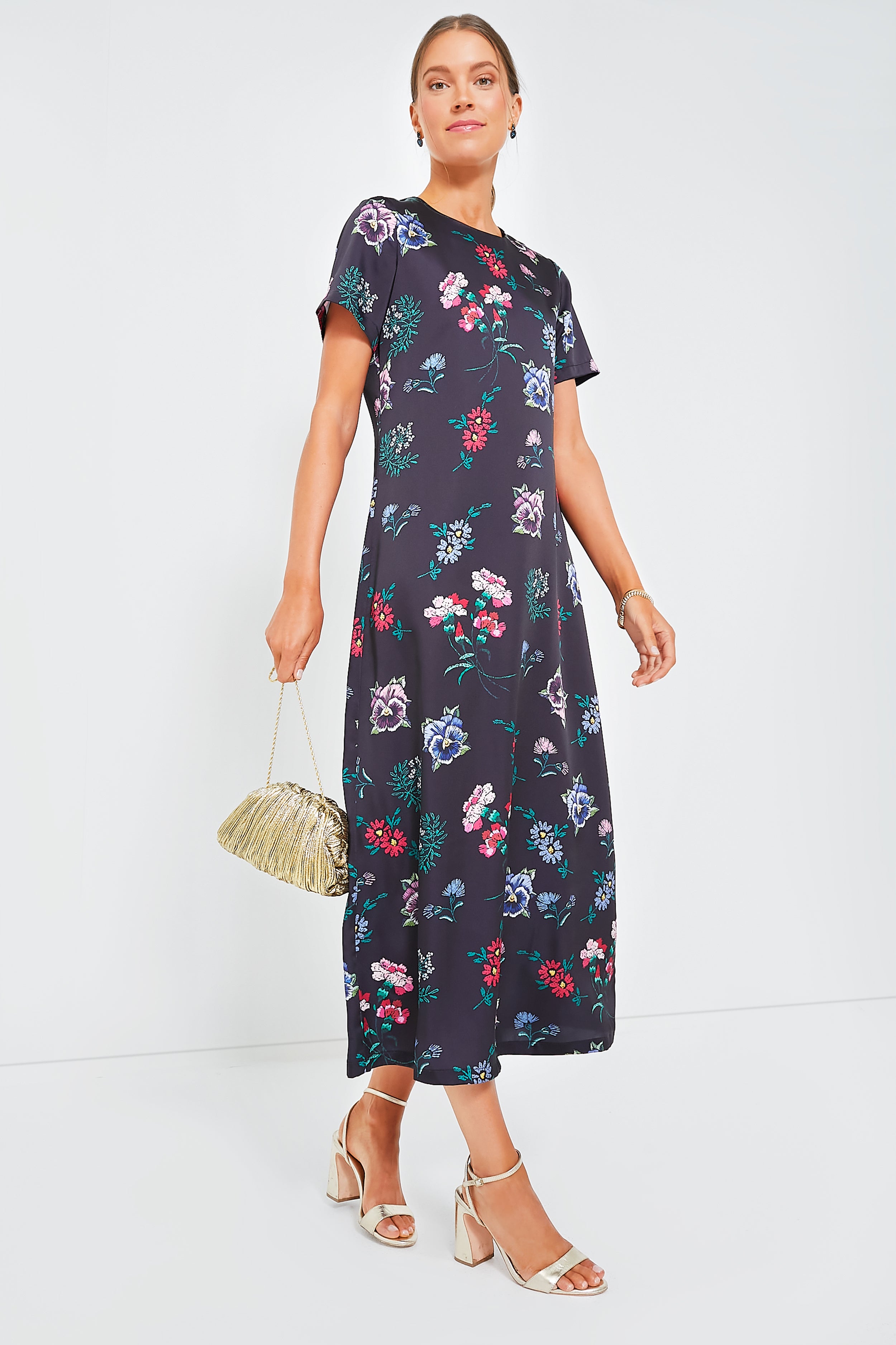 AND Grey & Black Floral Maxi in Delhi at best price by Admire Trader -  Justdial